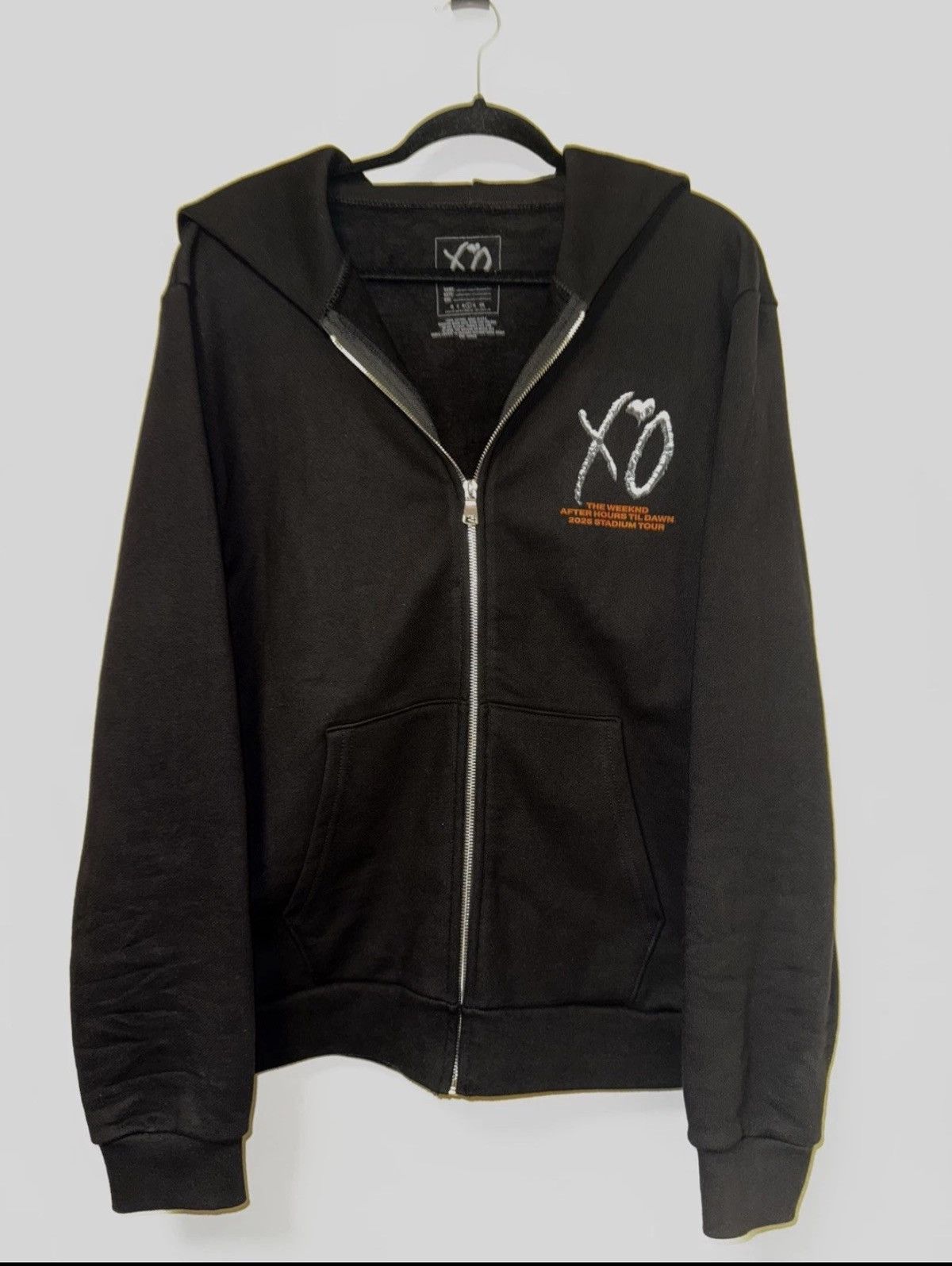 XO The Weeknd After Hours Till Dawntour Merch Hoodie Size L Size US L / EU 52-54 / 3 - 1 Thumbnail