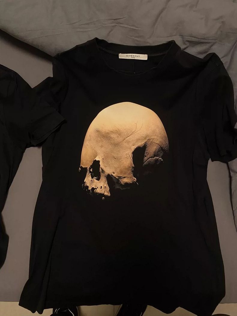 Givenchy Givenchy Skull Print Short Sleeve T-Shirt - dmc Size US L / EU 52-54 / 3 - 1 Thumbnail