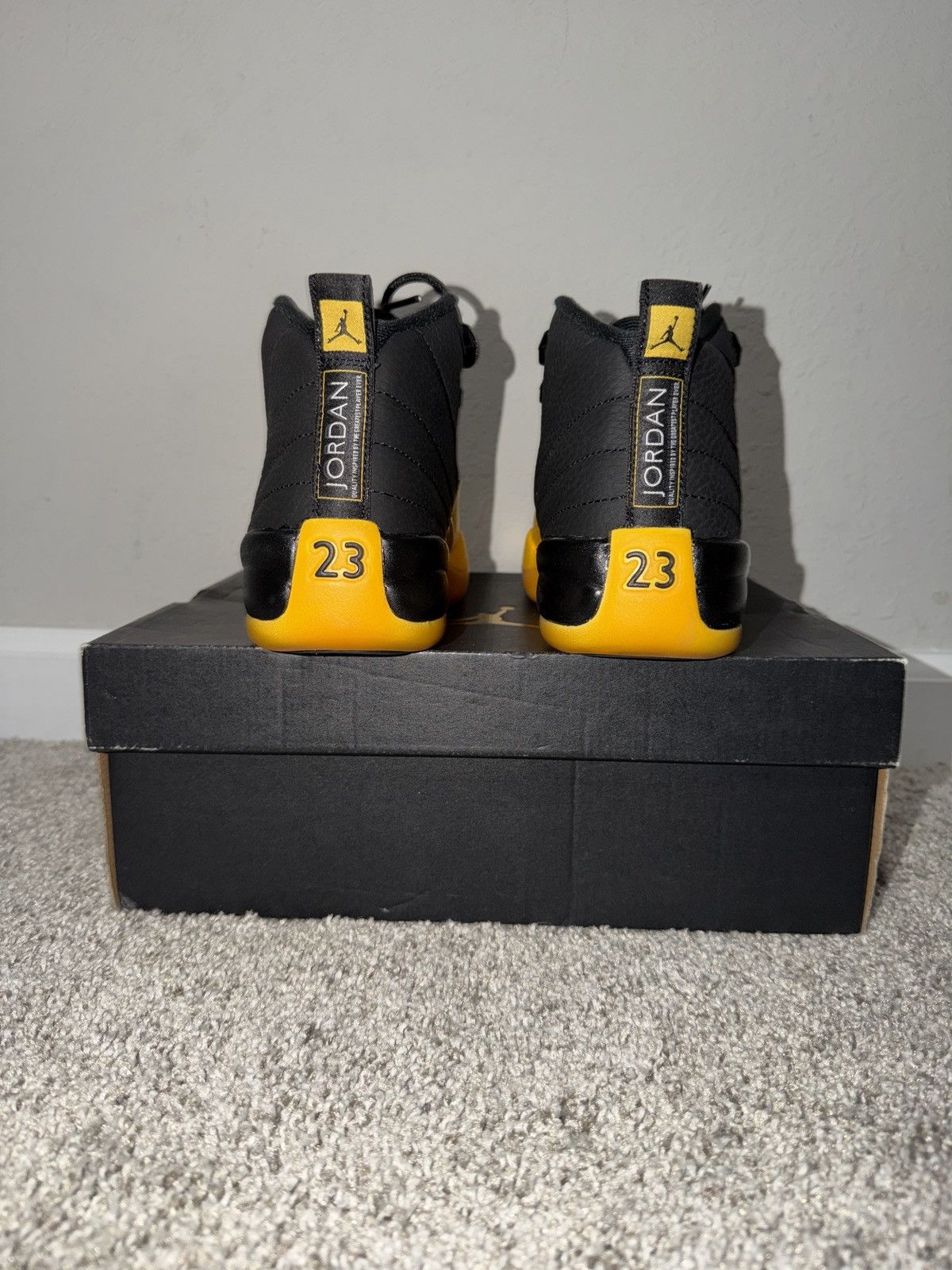 Jordan Brand Jordan 12 Retro University Gold Size US 6.5 / EU 39-40 - 4 Thumbnail