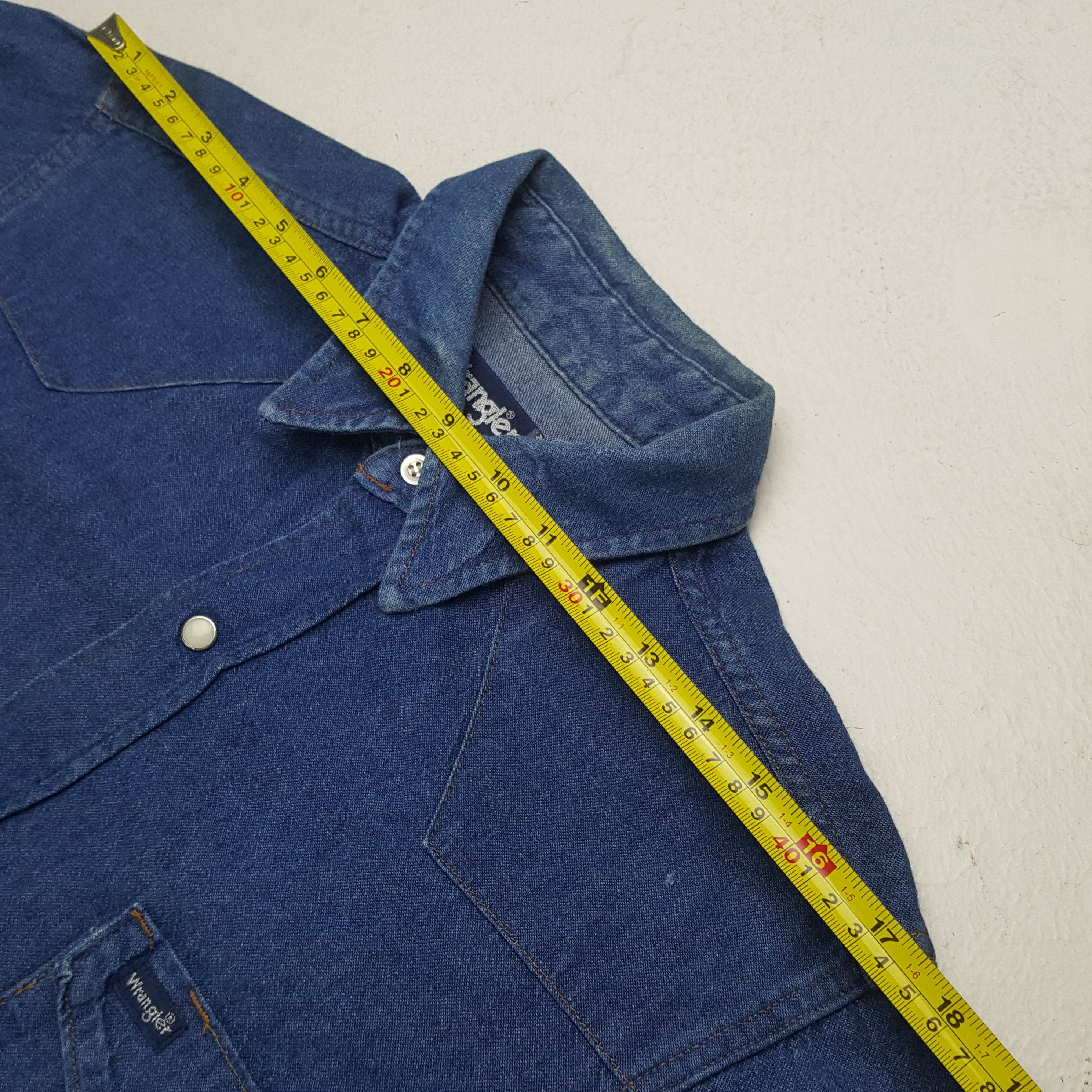 Wrangler Vintage Wrangler Wastern Style Denim Polos Shirt RR2 Size US L / EU 52-54 / 3 - 5 Thumbnail