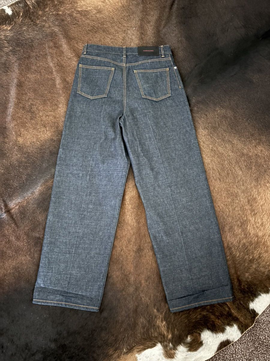Salvatore Ferragamo Ferragamo dark wash relaxed/baggy denim Size US 32 / EU 48 - 2 Thumbnail