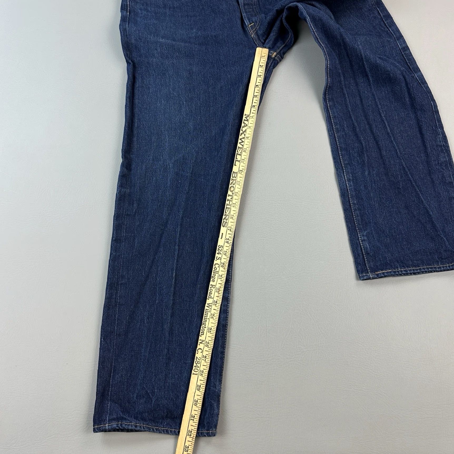 Levi's Levi's 501 Jeans Mens 42x34 Dark Wash Original Shrink To Fit Button Fly Denim Blue 80s 90s Cowboy Retro USA Jeans Mens Regular Size US 42 / EU 58 - 2 Thumbnail