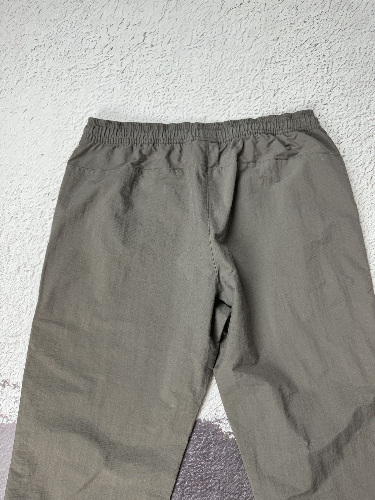 Adidas Adidas vntg y2k outdoor hiking 2 in 1 tightened track pants Size US 34 / EU 50 - 19 Thumbnail