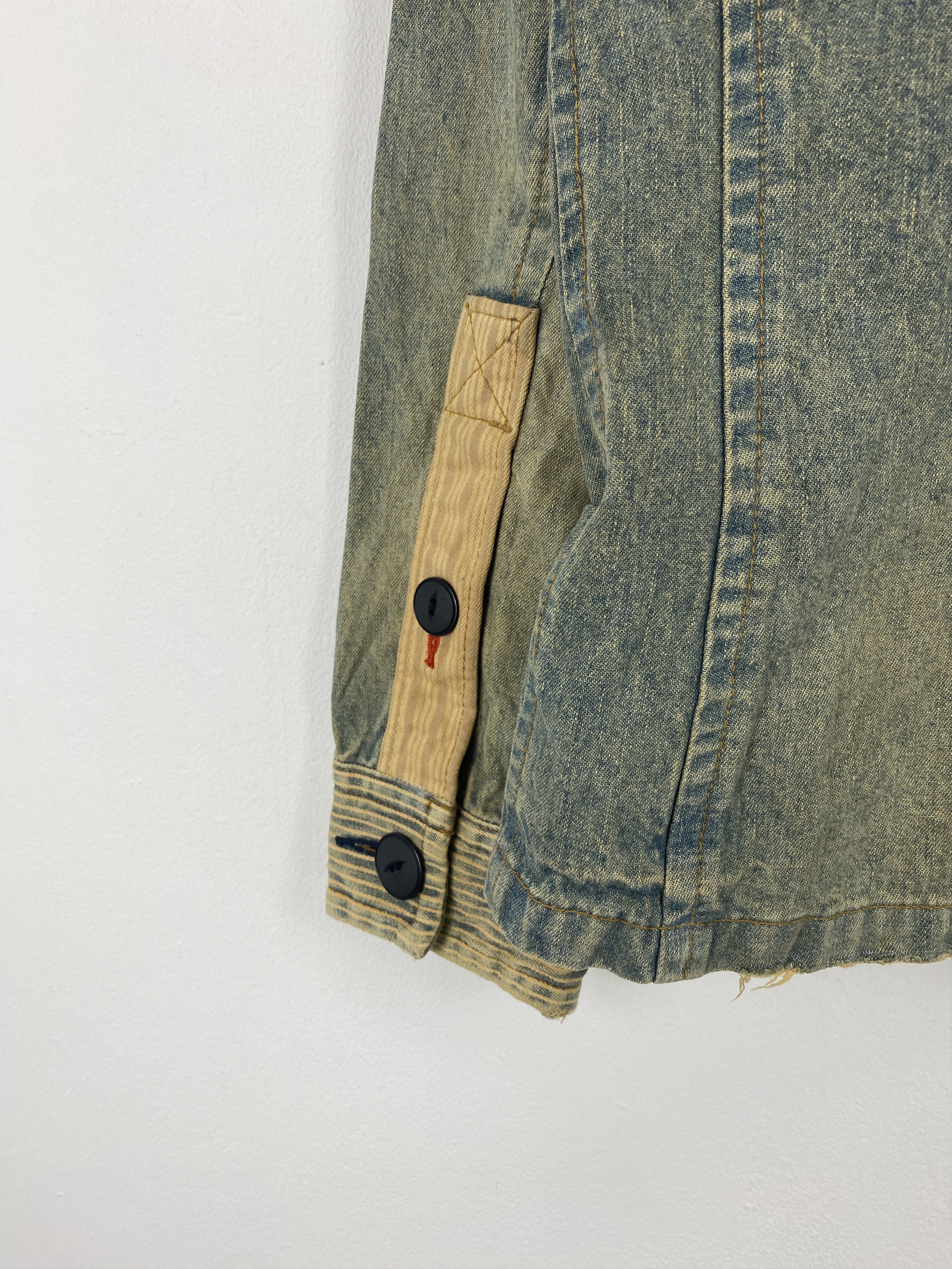 Japanese Brand Vintage Cube Sugar Multi Pocket Button Up Denim Jacket J2006 Size US S / EU 44-46 / 1 - 13 Thumbnail