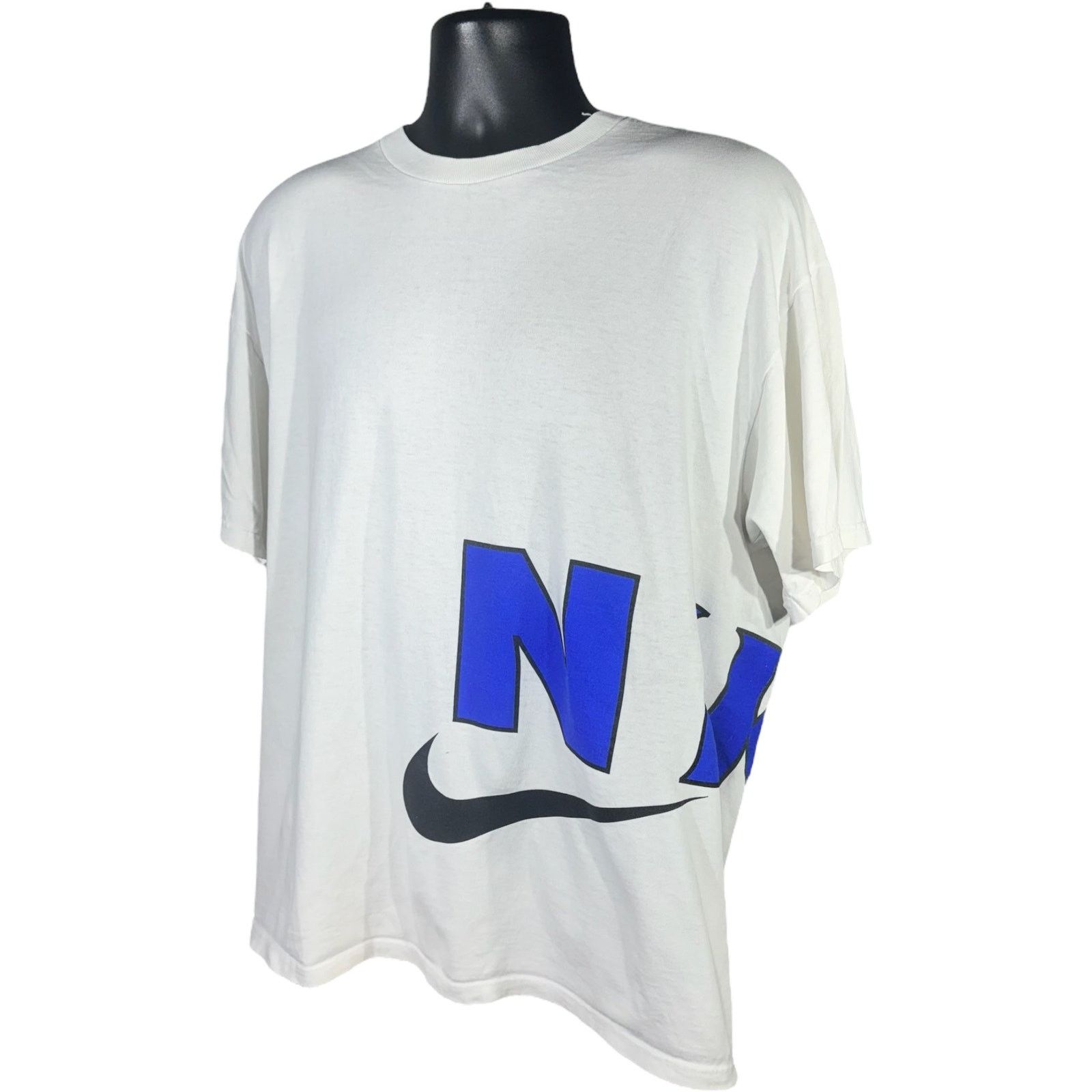 Vintage Vintage Nike Wrap Around Spellout Tee Size US L / EU 52-54 / 3 - 3 Thumbnail