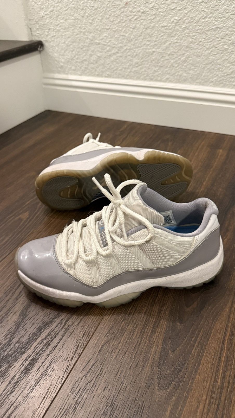Nike Jordan 11 Retro Low Cement Gray Size US 9.5 / EU 42-43 - 2 Thumbnail