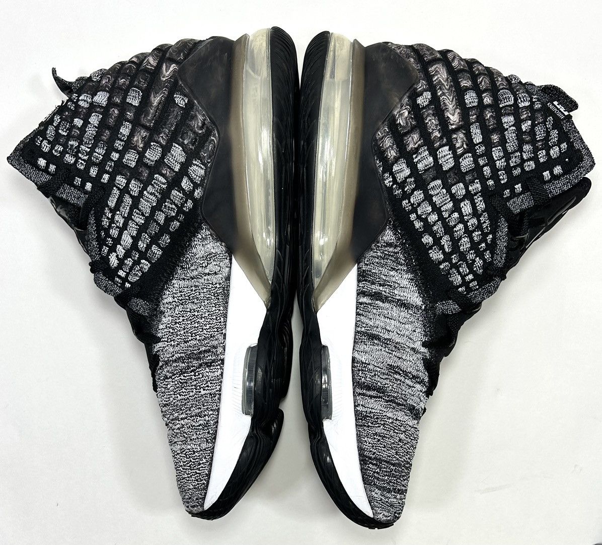 Nike LeBron 17 'In The Arena' (BQ3177 002) Shoes Size: