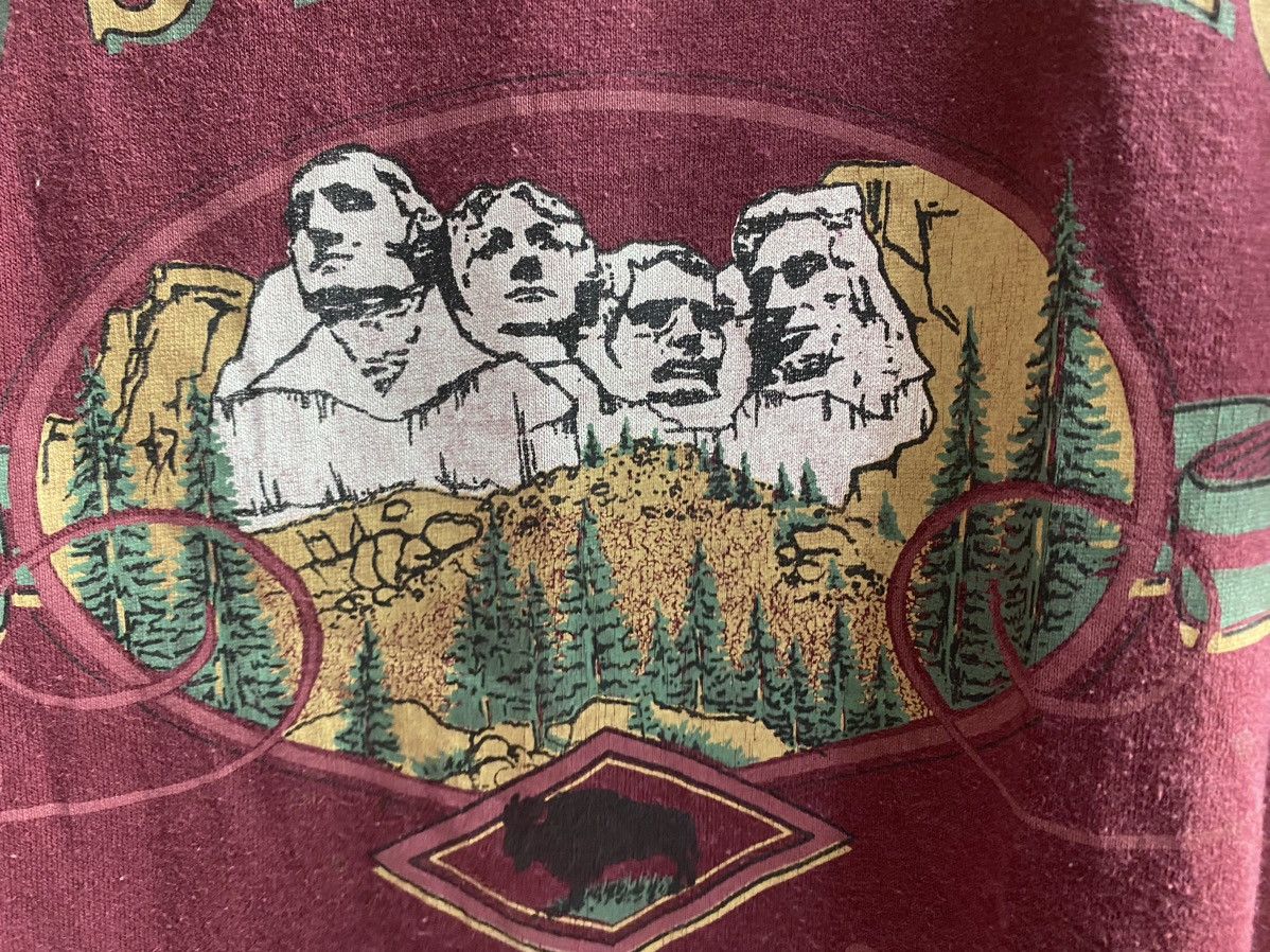 Vintage VINTAGE MOUNT RUSHMORE TSHIRT Size US S / EU 44-46 / 1 - 4 Thumbnail