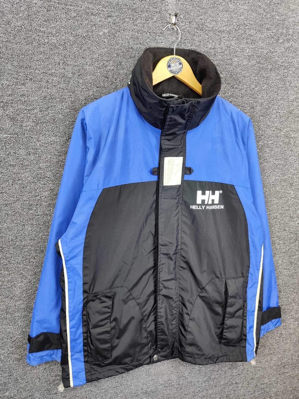 Helly Hansen Vintage Helly Hansen Waterproof Windbreaker Jacket Size US M / EU 48-50 / 2 - 5 Thumbnail
