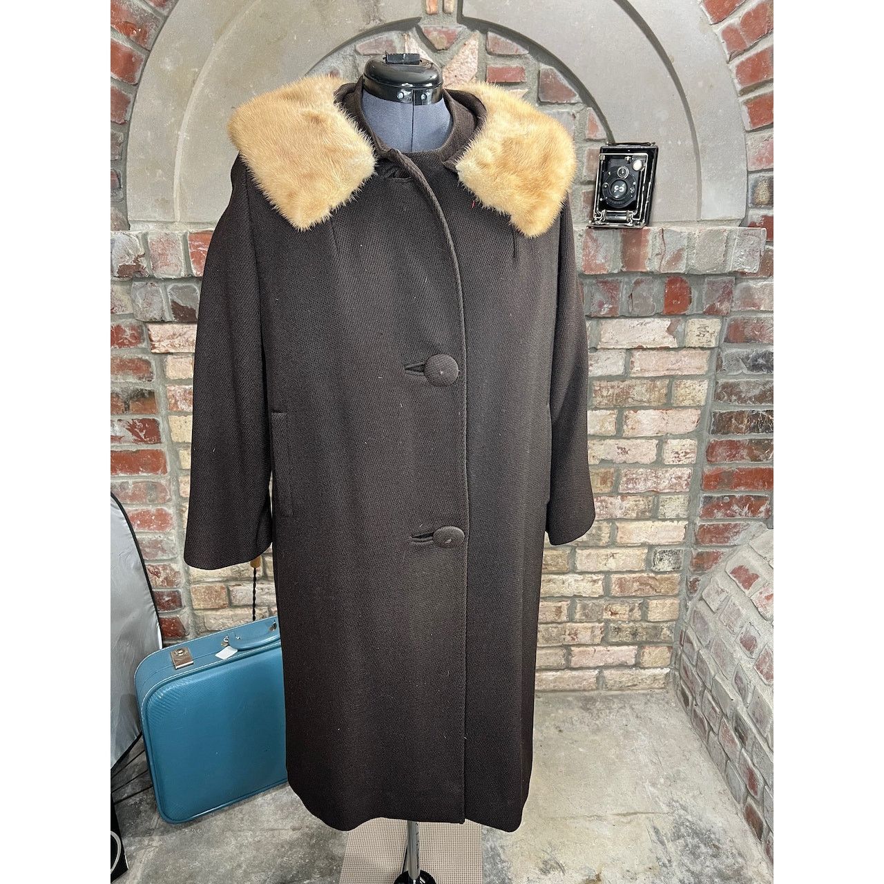 Vintage swing coat brown fur collar vintage 1960s brown tan Size L / US 10 / IT 46 - 1 Thumbnail