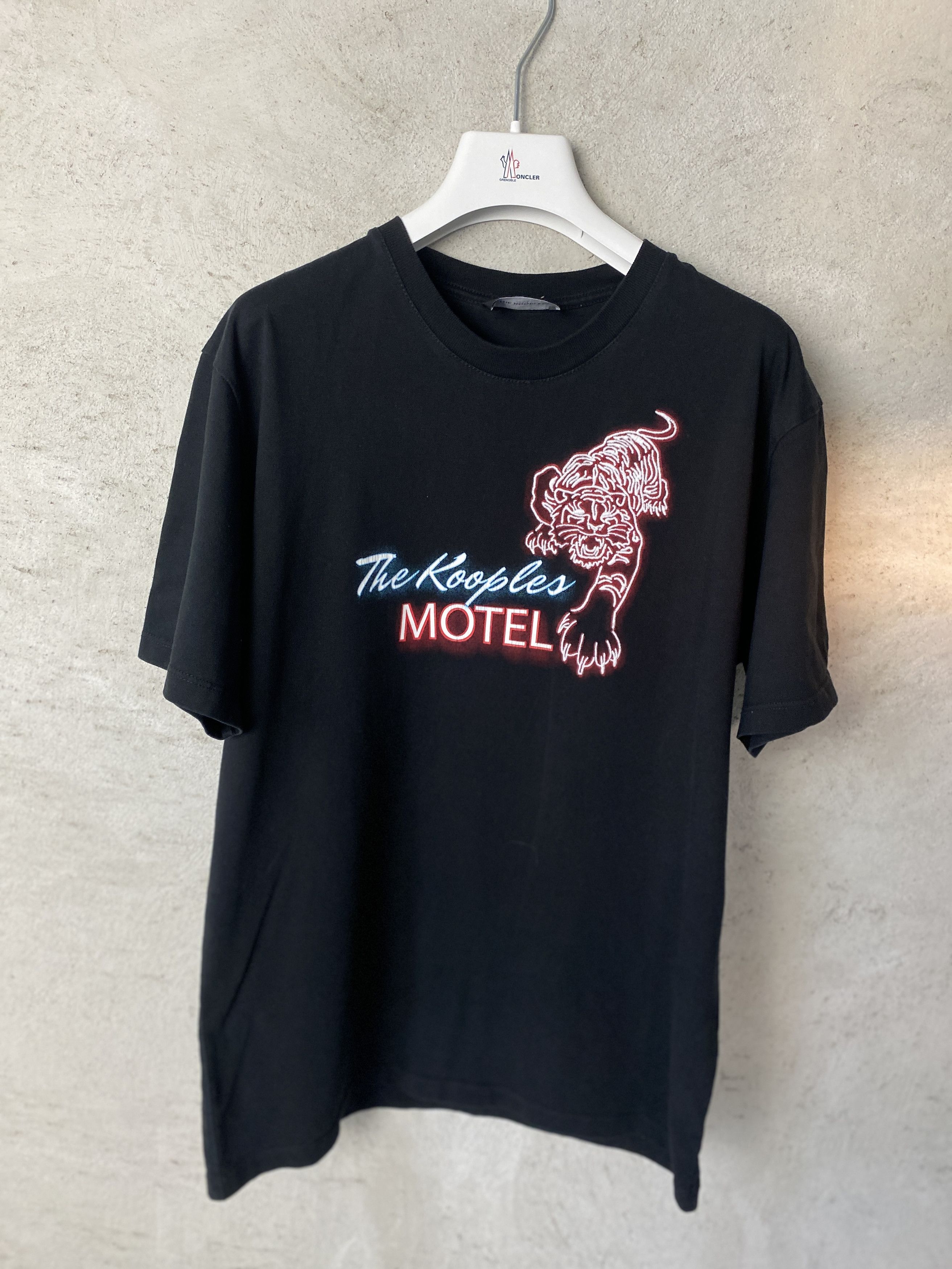 The Kooples The Kooples Motel printed t-shirt tee Size US M / EU 48-50 / 2 - 1 Thumbnail