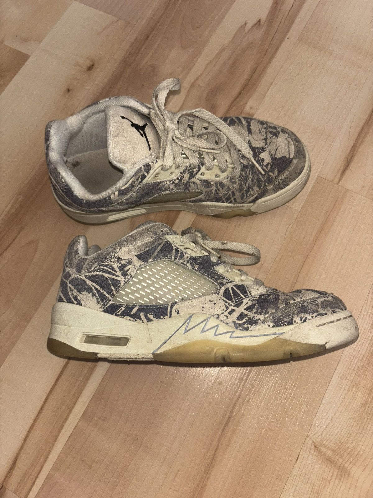 Jordan Brand Jordans Size US 7.5 / IT 37.5 - 1 Thumbnail
