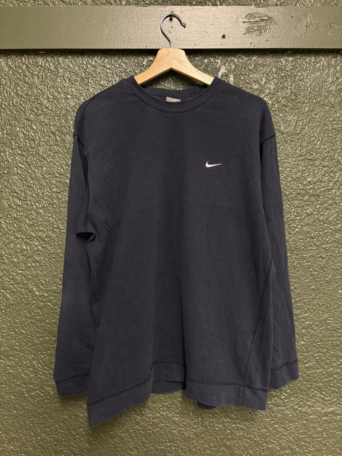Nike Vintage Navy Nike LongSleeve Size US XL / EU 56 / 4 - 1 Thumbnail