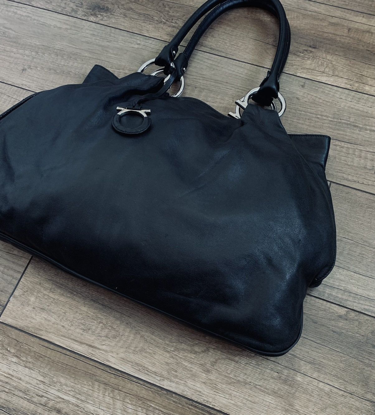 Salvatore Ferragamo Salvatore Ferragamo Leather Handbag Bag Size ONE SIZE - 4 Thumbnail