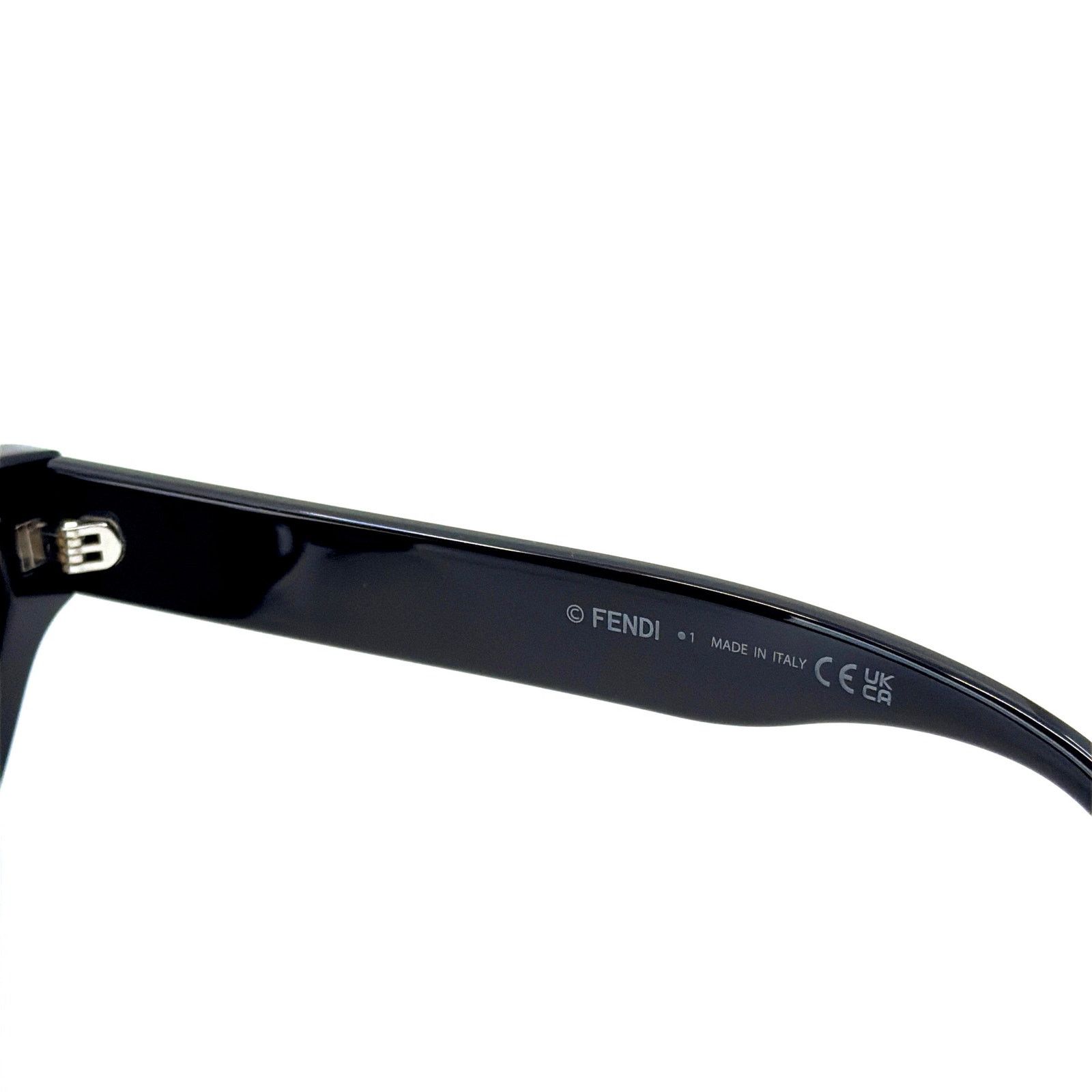 Fendi New!!! FENDI Sunglasses FE40191F 50E Authentic Size ONE SIZE - 9 Thumbnail
