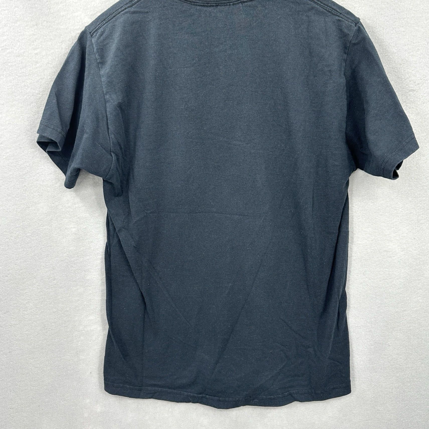 Fruit Of The Loom VINTAGE Nike Shirt Mens M Black Cotton Short Sleeve Crew Neck 2000s Hip Hop 80s 90s Band Rock Festival Grunge Hipster Y2K Size US M / EU 48-50 / 2 - 6 Thumbnail