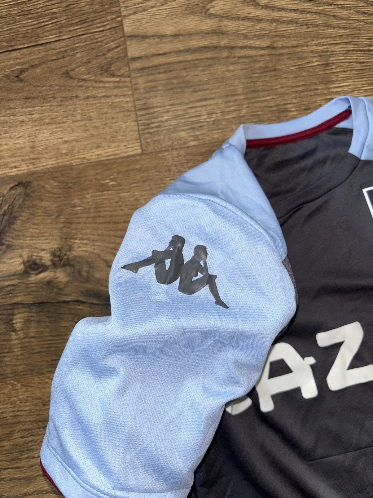 Kappa ASTON VILLA 21/22 TRAINING FOOTBALL SOCCER JERSEY KAPPA sz S Size US S / EU 44-46 / 1 - 5 Thumbnail