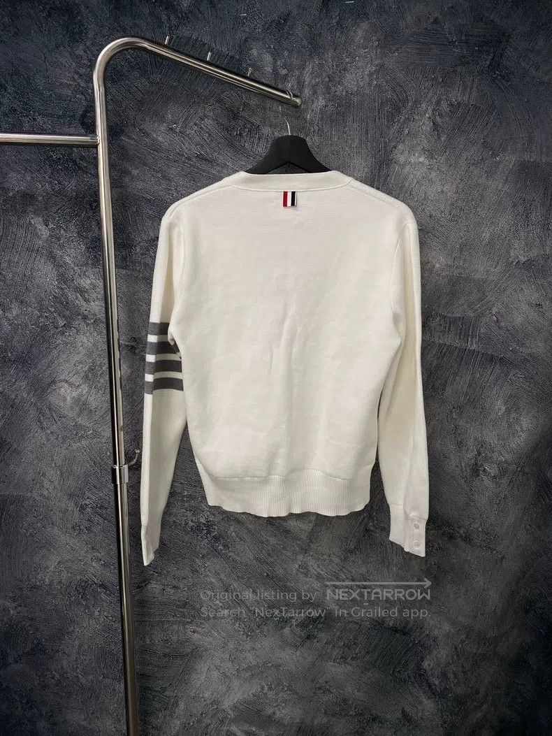 Thom Browne Thom Browne Knitted V-neck sweater Size US XS / EU 42 / 0 - 2 Thumbnail