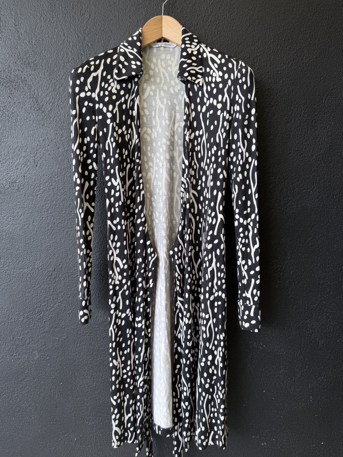 Diane von Furstenberg Diane von Furstenberg (DVF) Jeanne Silk Jersey Wrap Dress Size S / US 4 / IT 40 - 4 Thumbnail