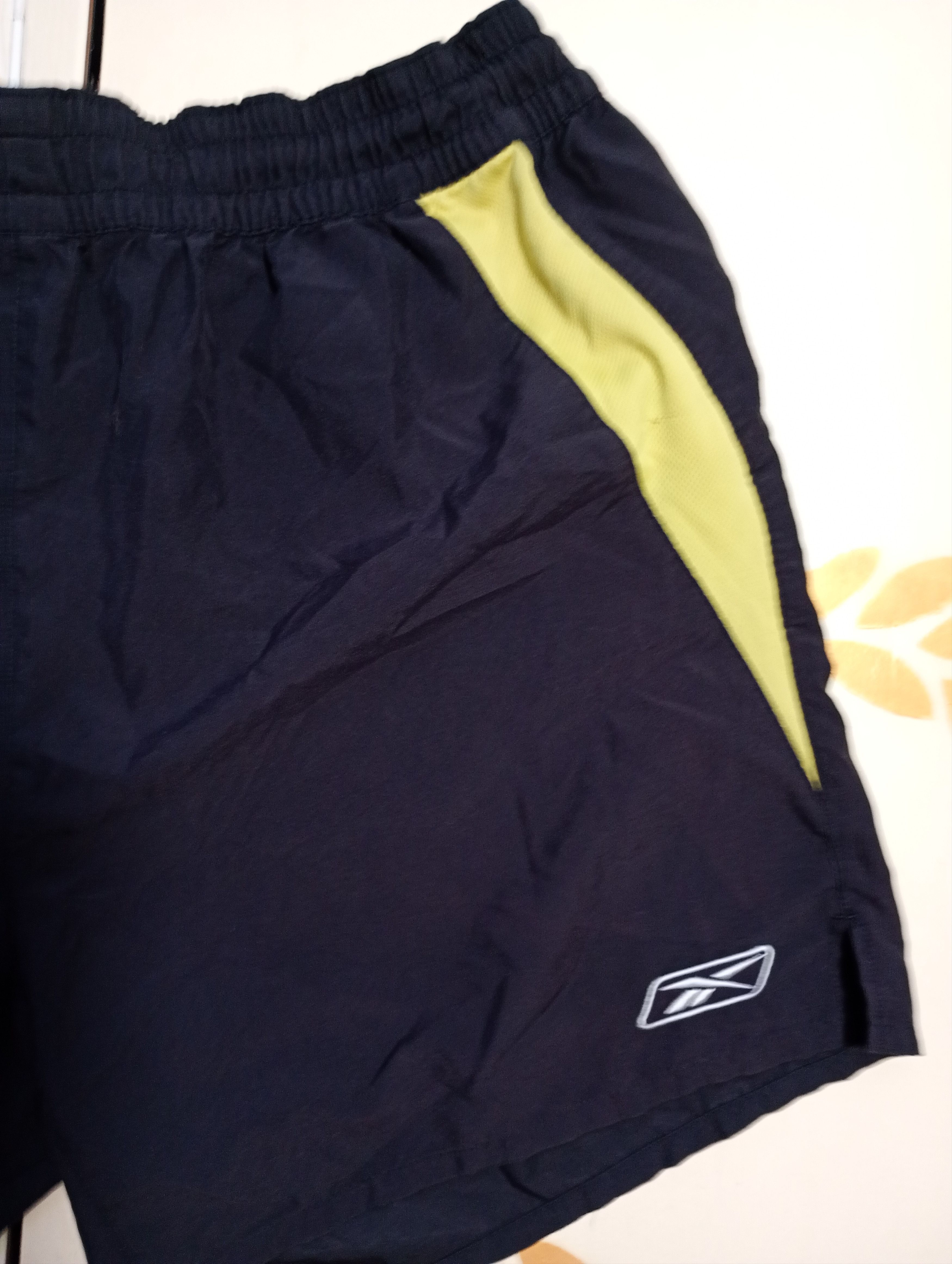 Reebok Reebok Liverpool FC Shorts 2004-2006 Size US 36 / EU 52 - 4 Thumbnail