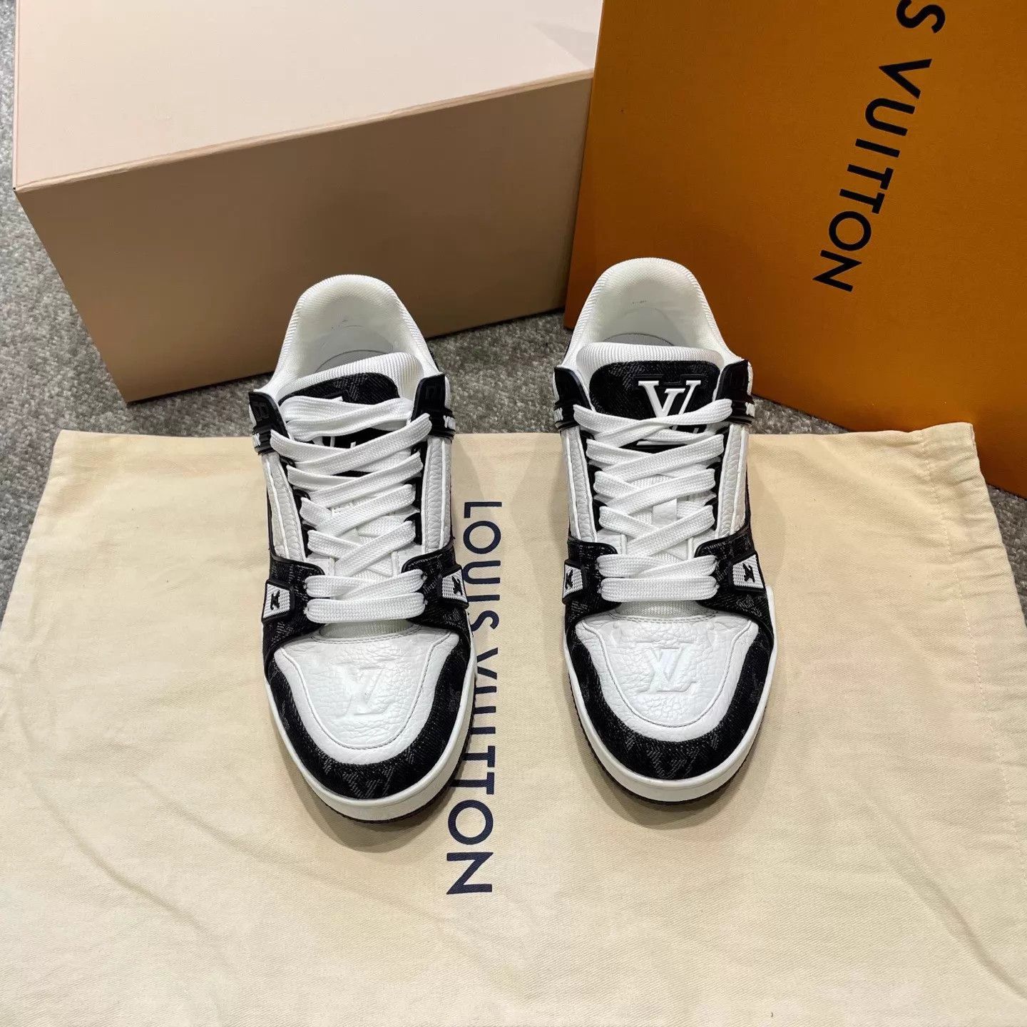 Louis Vuitton LV Panda Embossed Black/White Trainer EUR 37 Size US 6.5 / IT 36.5 - 1 Thumbnail