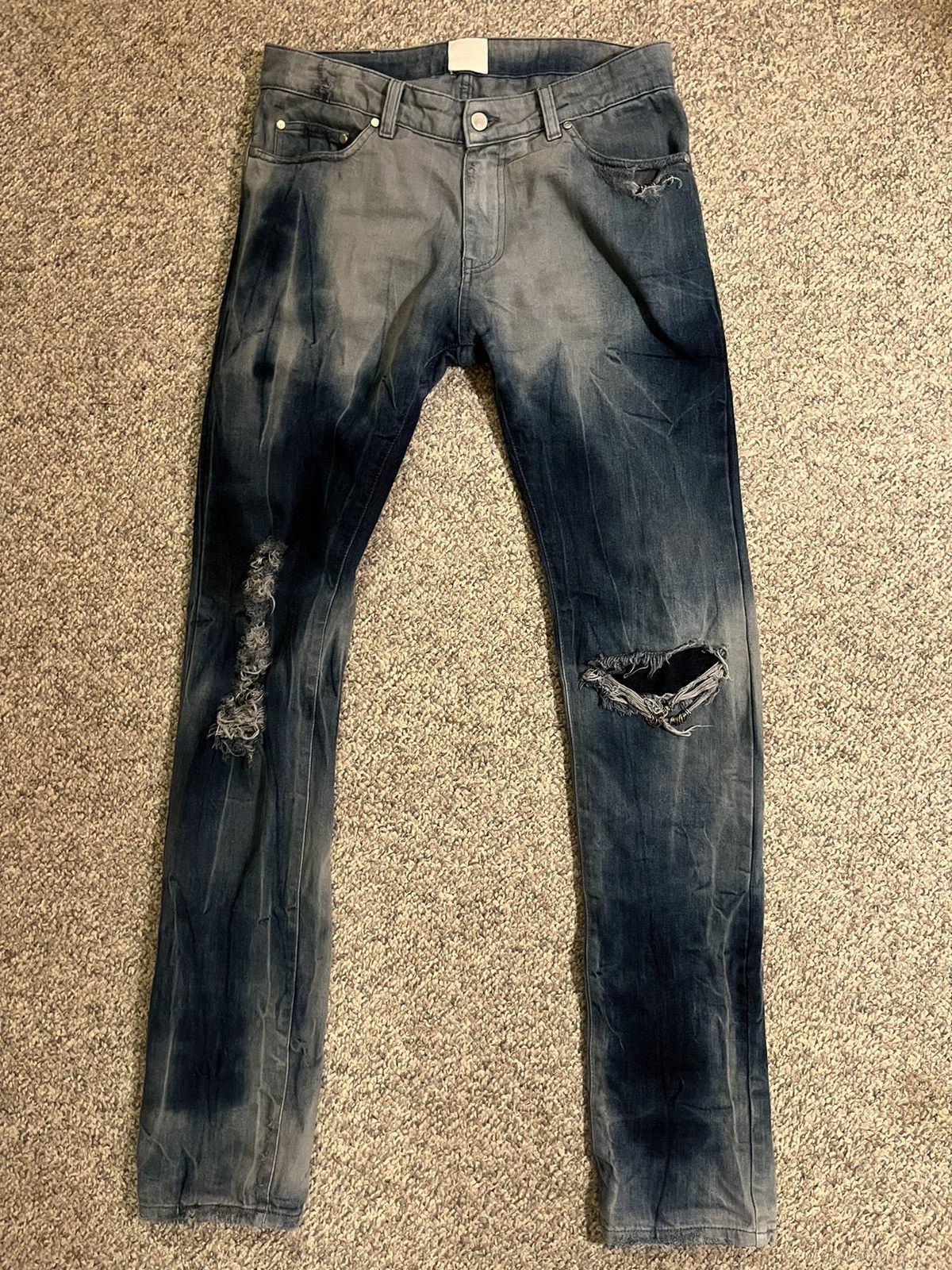 Alchemist Alchemist Sky Fallin Jeans with piercings distressing 31 Size US 31 - 1 Thumbnail