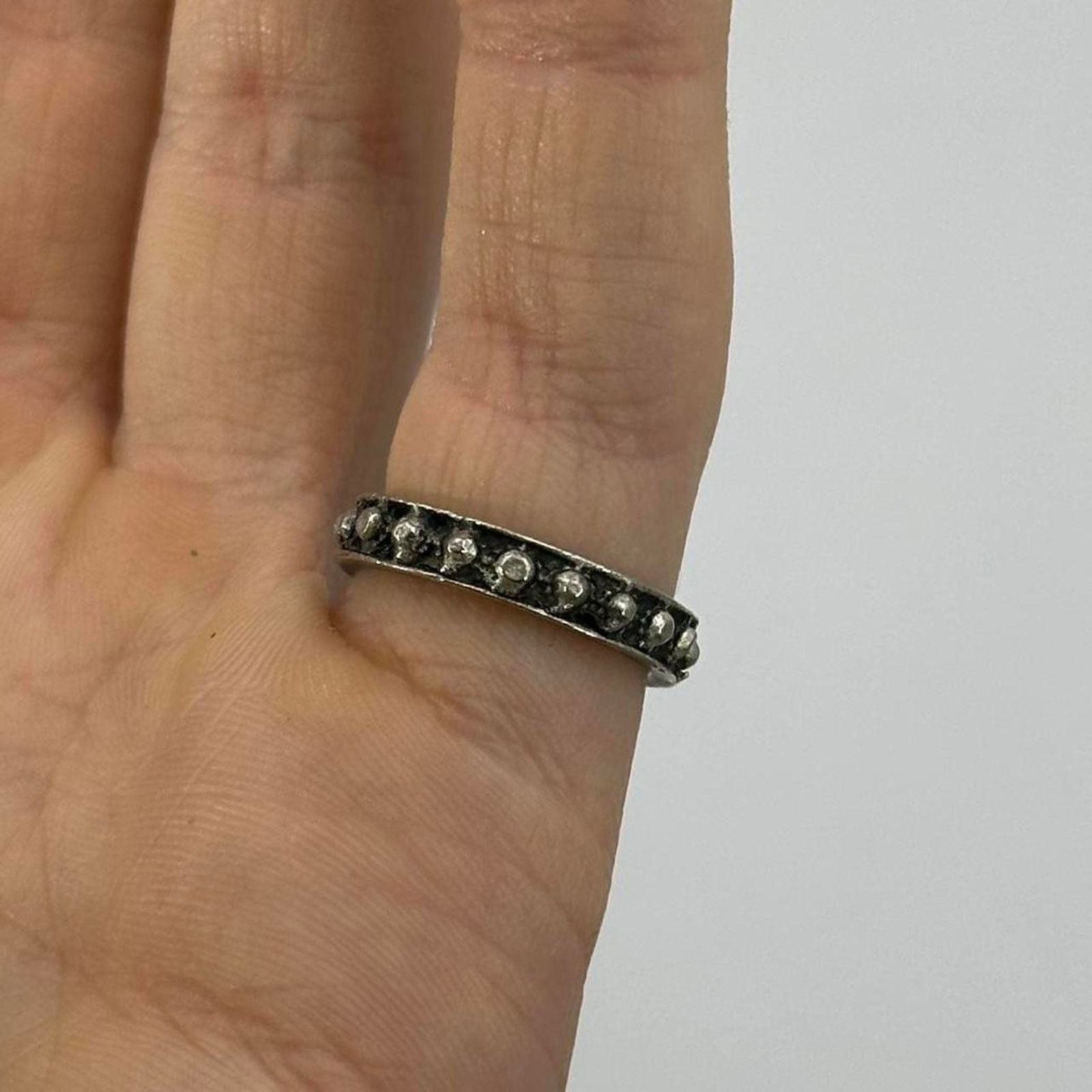 Vintage Vintage Silver Studded Mini Ball Pinky Band Ring Size ONE SIZE - 2 Thumbnail