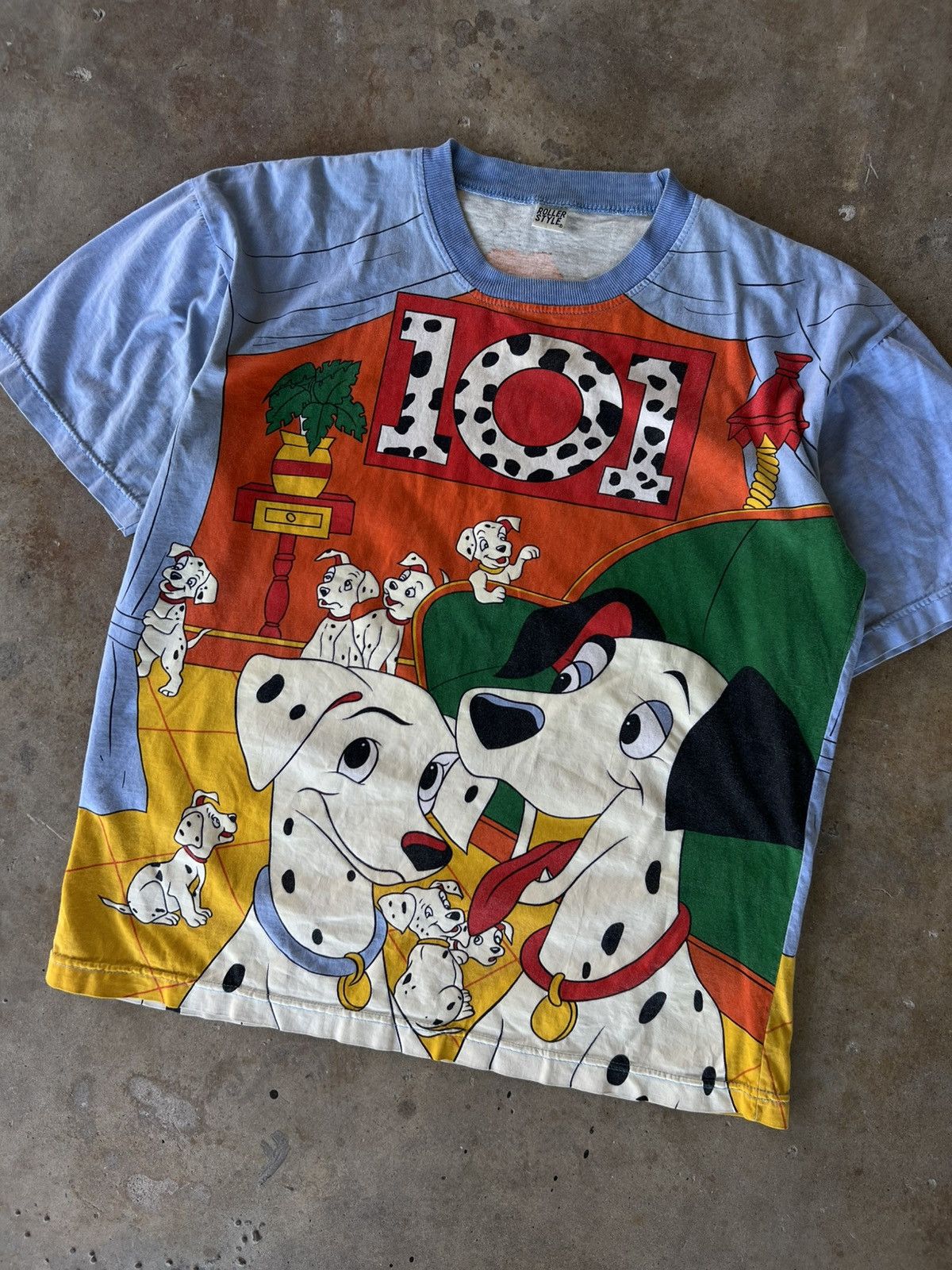 Disney Vintage RARE 90’s Disney Mickey 101 Dalmatian’s AOP T Shirt Size US L / EU 52-54 / 3 - 2 Thumbnail