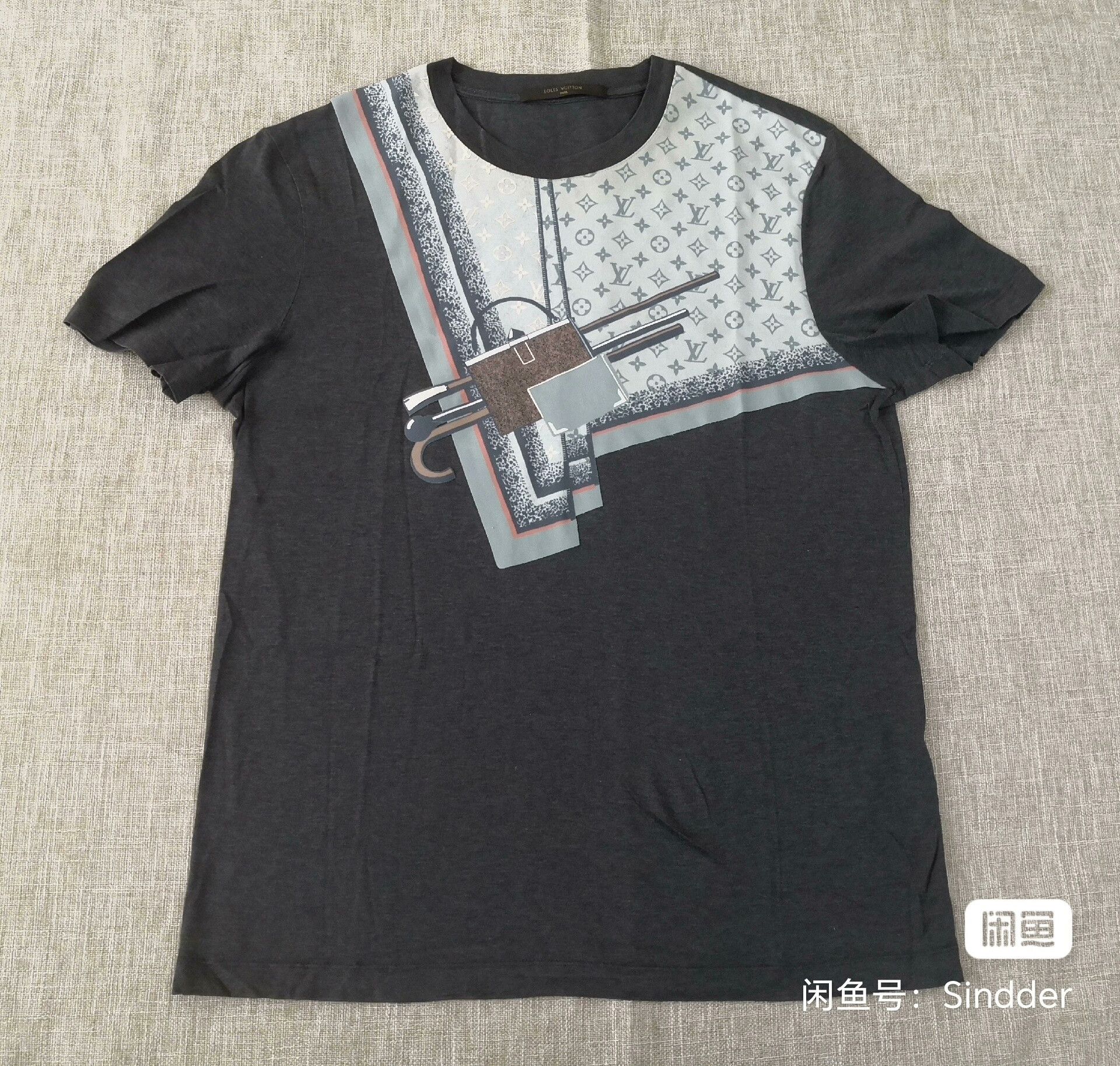Louis Vuitton Louis Vuitton Men's Monogram Short-Sleeve T-Shirt Size US S / EU 44-46 / 1 - 1 Thumbnail