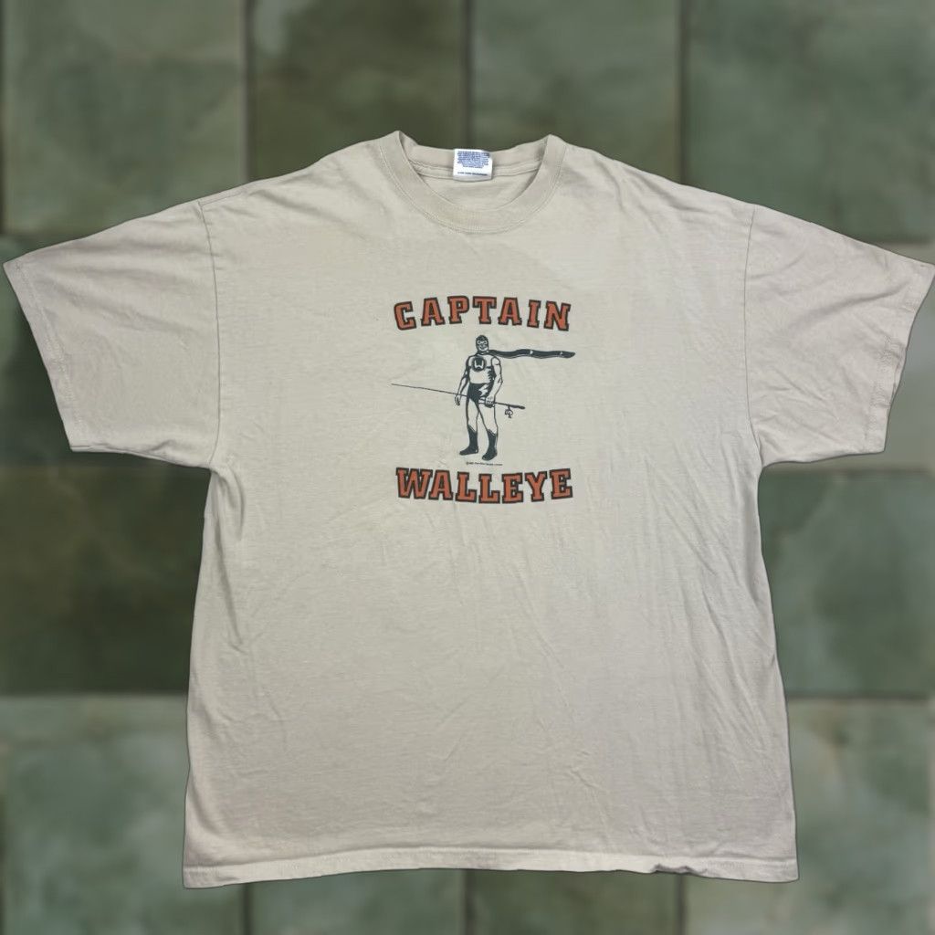 Hanes VINTAGE Captain Walleye Fish Face T Shirt Adult XL Funny Humor Fishing Outdoors Hanes Regular Crew Neck Beige Men shirt XL Mens Size US XL / EU 56 / 4 - 1 Thumbnail