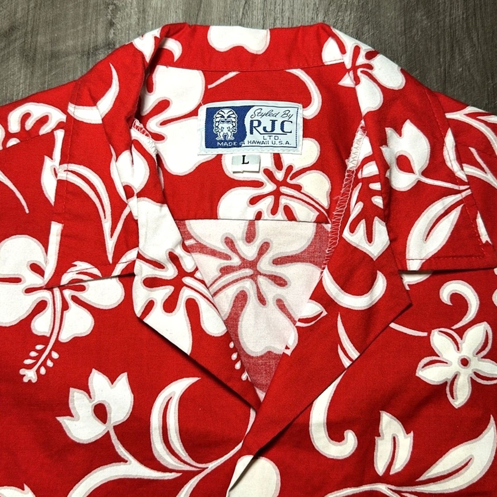 X-LARGE RJC Robert J. Clancey Hawaiian Floral Short Sleeve Button Down - Large Men Red White Gray Outline Floral Cotton 100% Shirt Mens L Size US 33 - 5 Thumbnail
