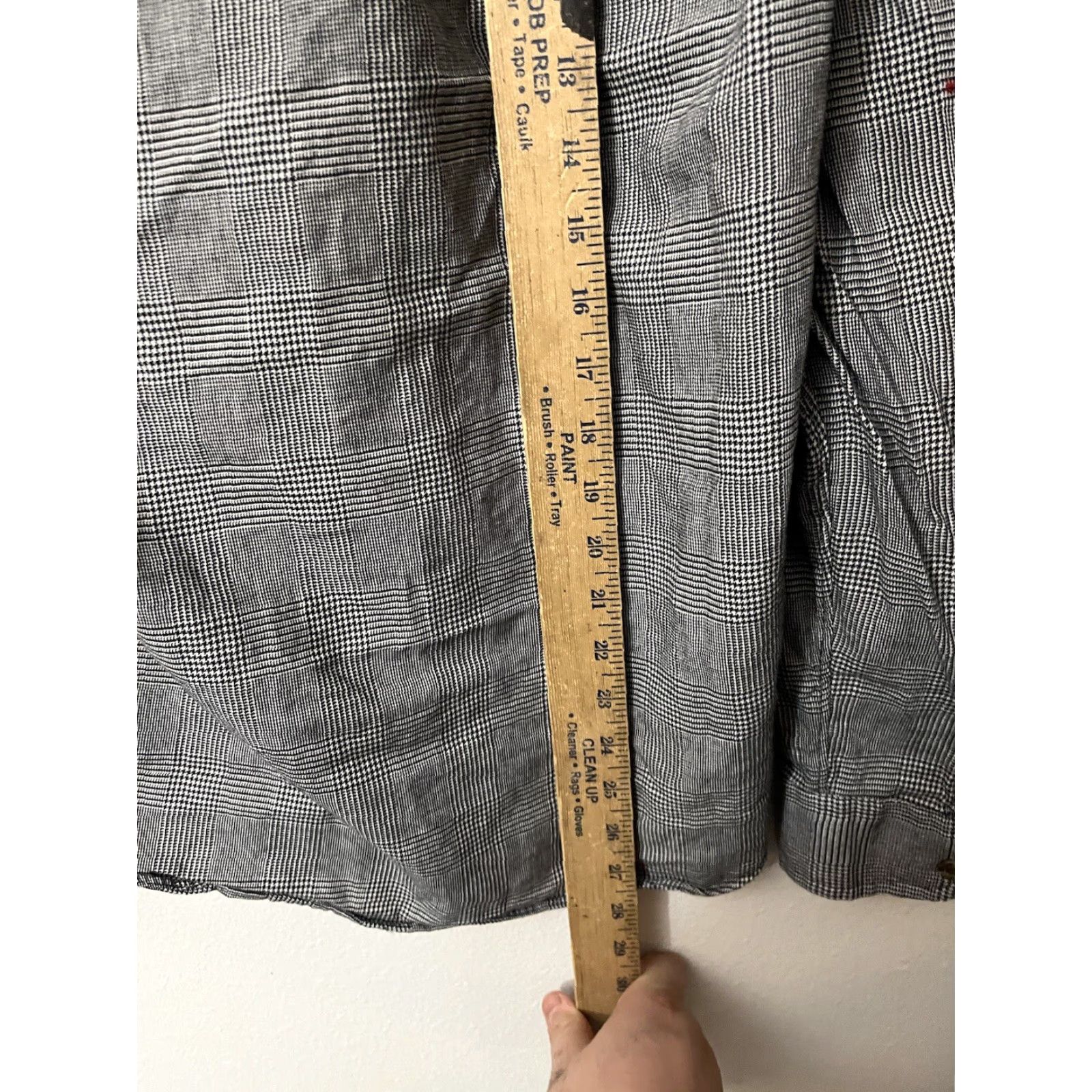 J.Crew VINTAGE J.CREW Button-Front Shirt Men’s Plaid 100% Cotton Small Gray Plaid, Long Sleeve, Casual, 53410, Regular Fit, Size S, Mens Size US S / EU 44-46 / 1 - 5 Thumbnail