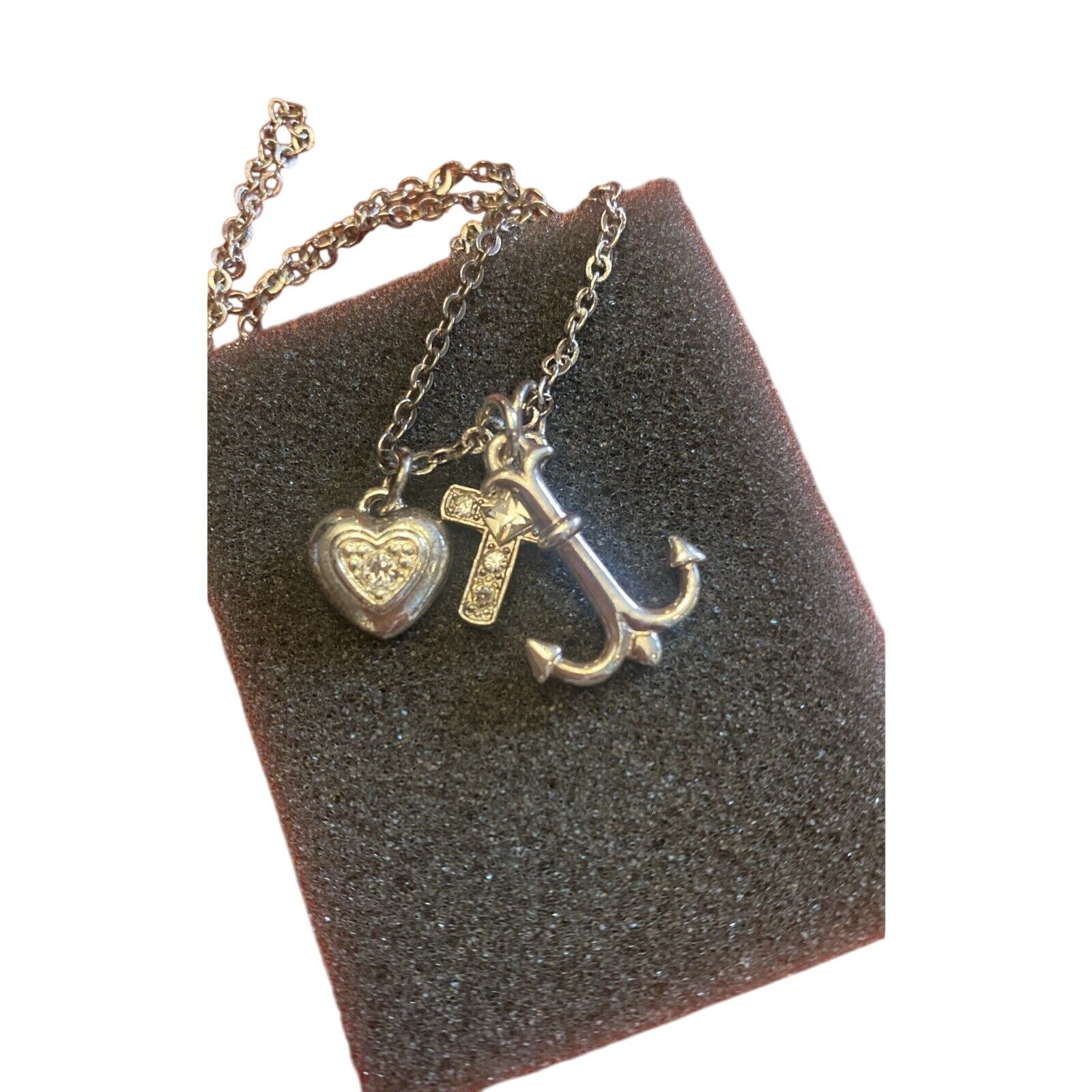 Anonymous Club AVON Interchange Charm 18" Silvertone Faith hope luv Size ONE SIZE - 1 Thumbnail