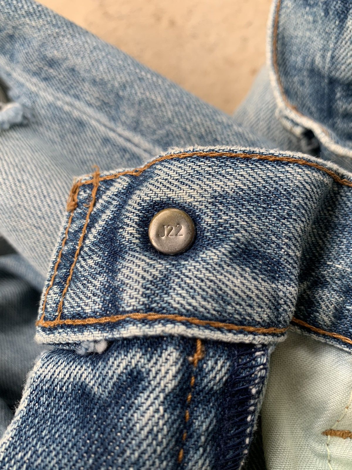 Levi's Vintage Levis Big E Selvedge Distressed Denim Size US 31 - 14 Thumbnail