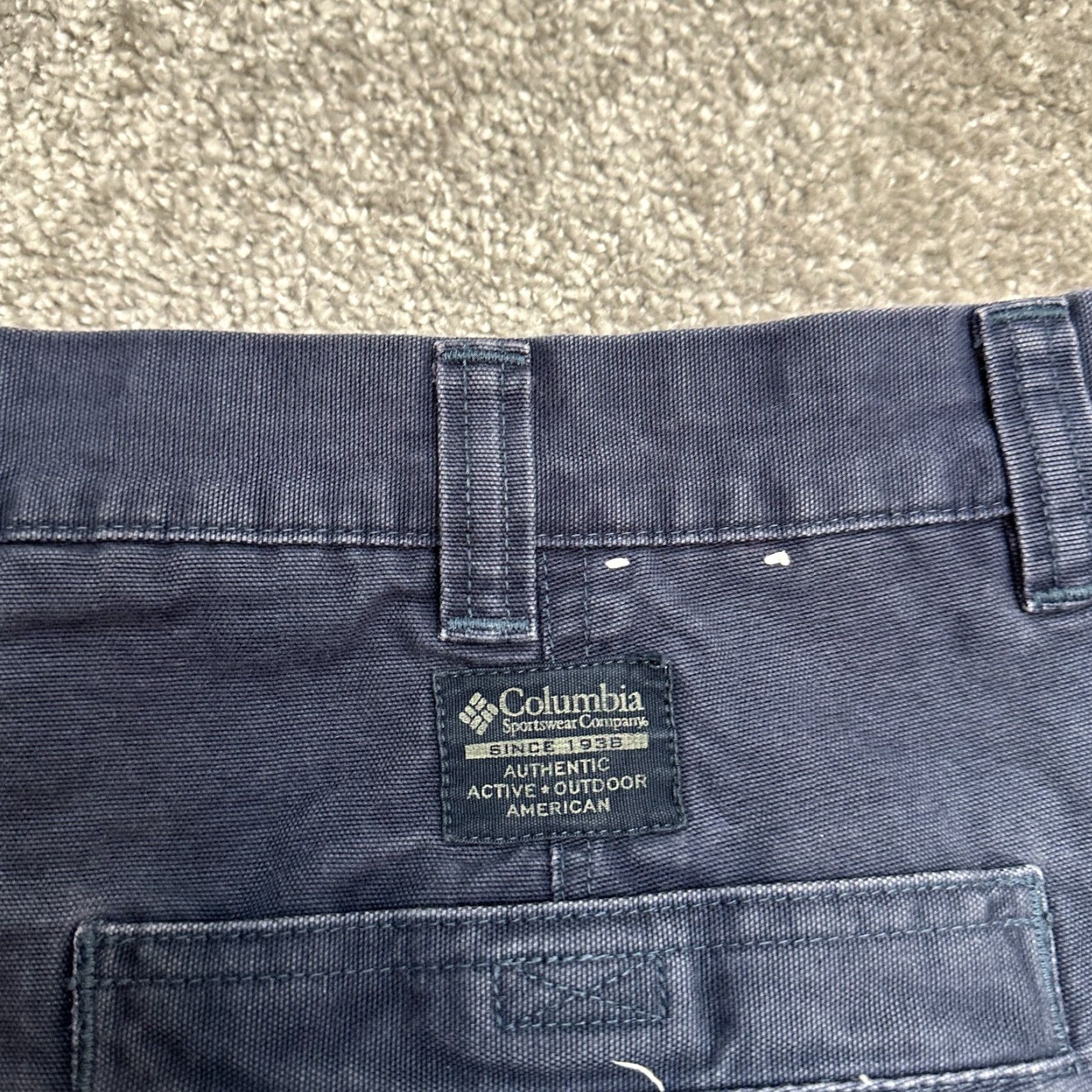 Vintage Columbia Chino Shorts Men 40 Navy Blue Snap Button Flat Front 7.5in Inseam Outdoor Casual Size US 40 / EU 56 - 6 Thumbnail