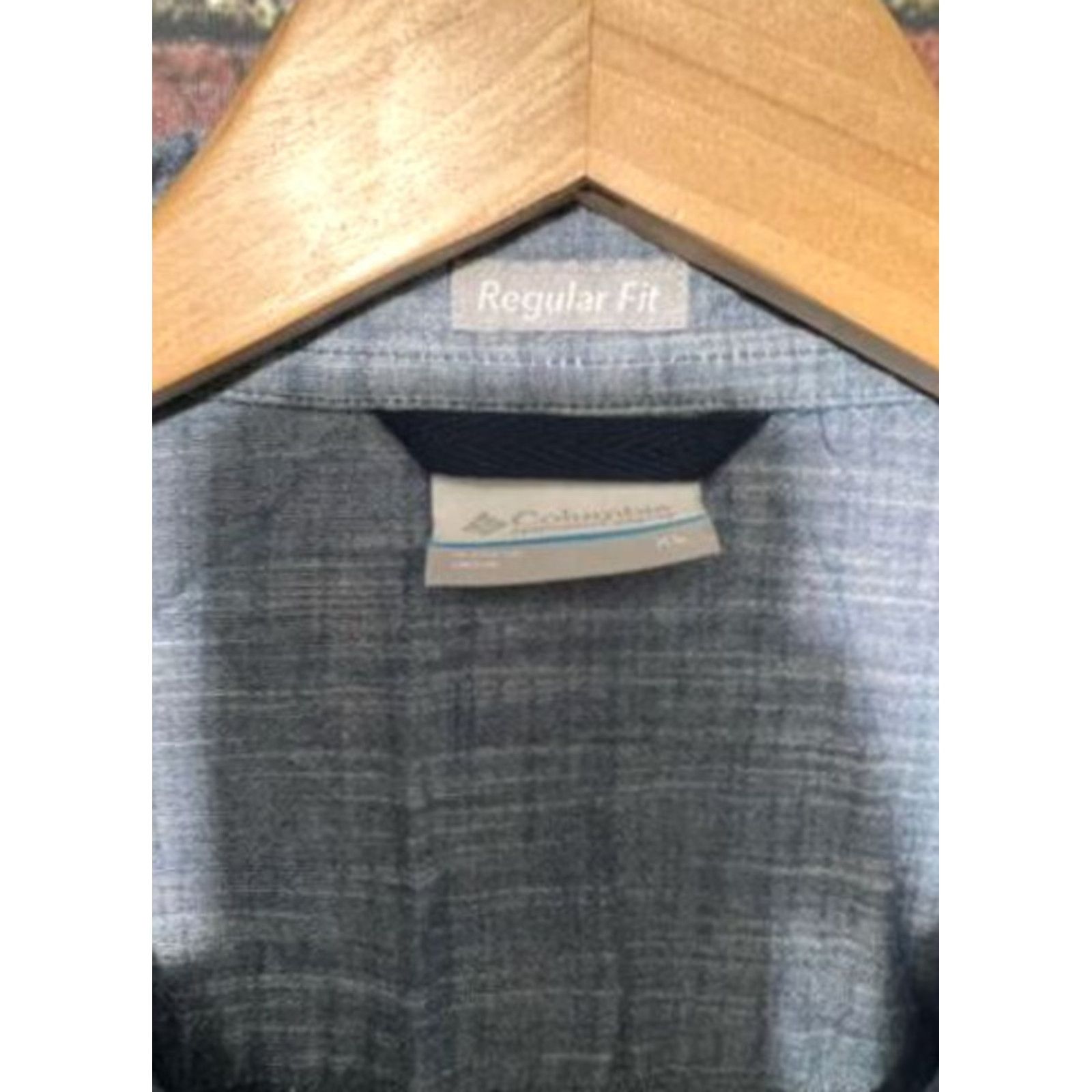 Vintage Columbia Button-Up Shirt XL Blue Cotton Short Sleeve Mens Regular Button-Down Collar Casual All Seasons Logo Size US XL / EU 56 / 4 - 2 Thumbnail