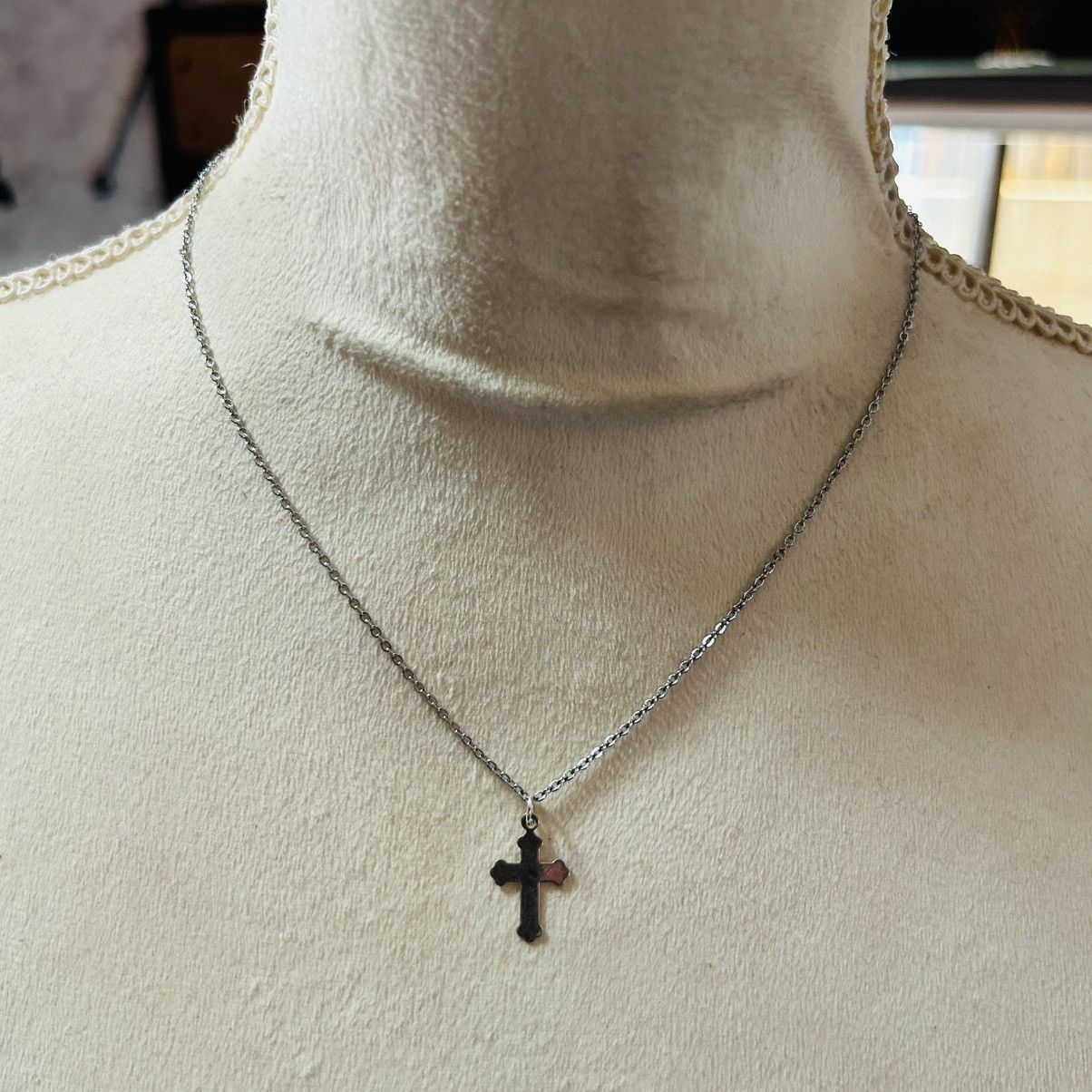 Handmade Handcrafted vintage delicate silver cross pendant necklace Size ONE SIZE - 2 Thumbnail