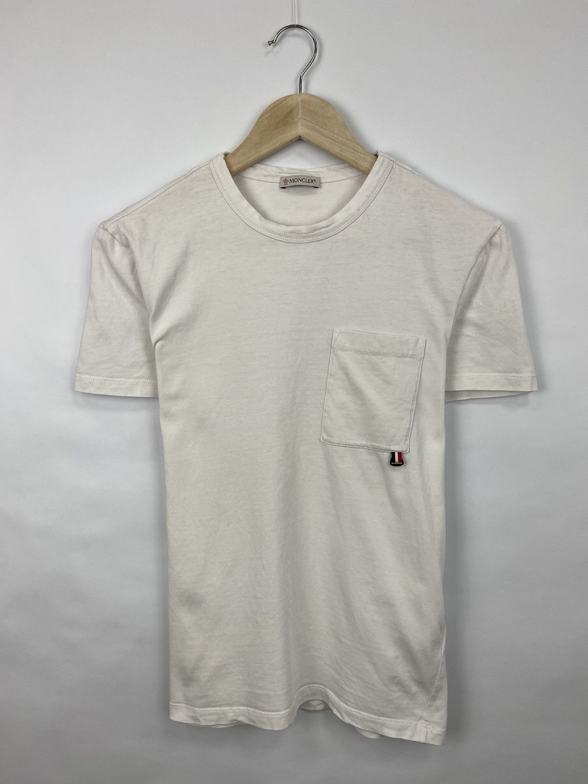 Moncler 🇮🇹 Moncler Chest Pocket T-Shirt Rare Retro Hype Y2K Size US S / EU 44-46 / 1 - 3 Thumbnail