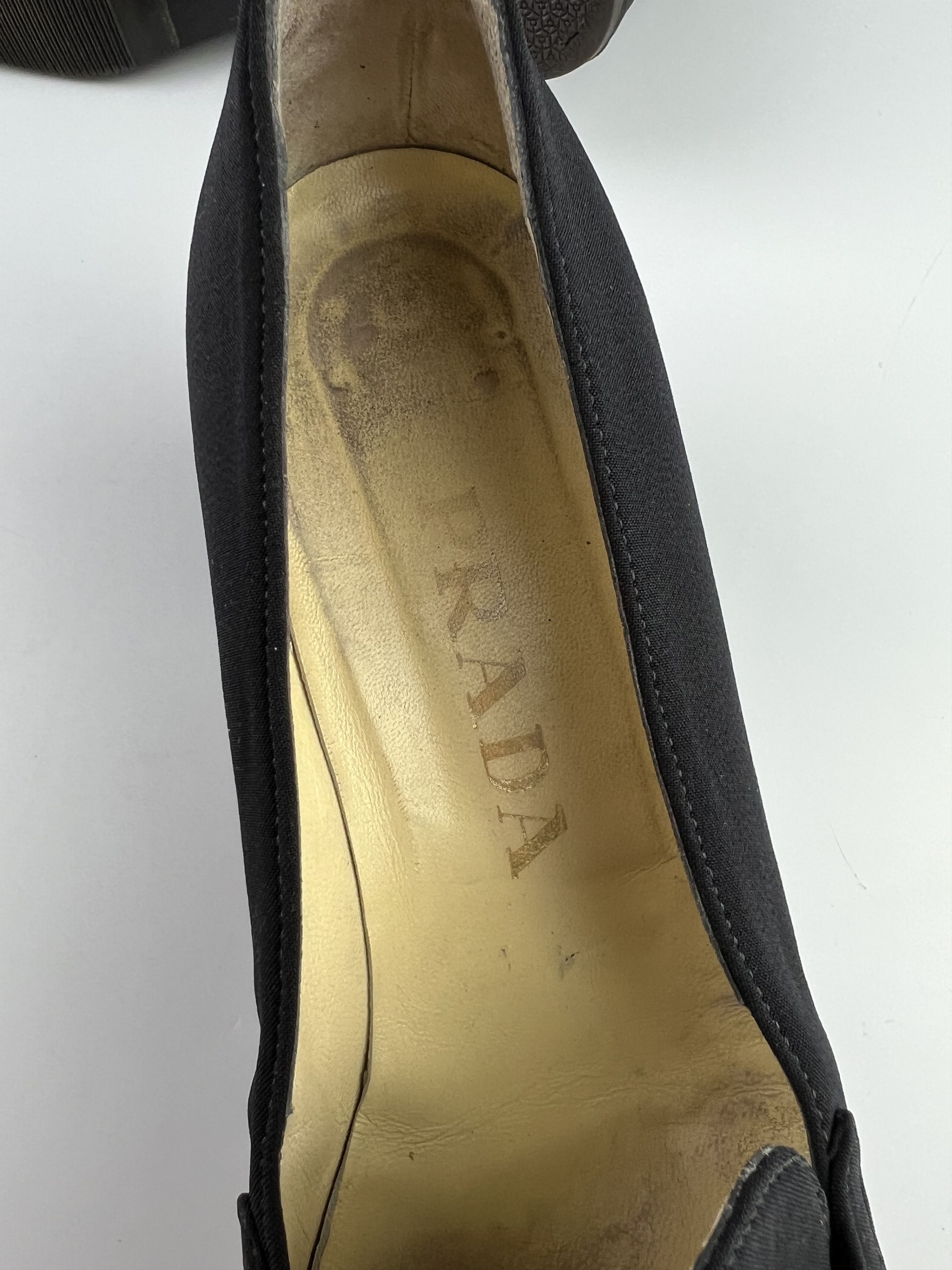 Prada Prada Black Heels Size 38.5 Size US 8.5 / IT 38.5 - 10 Thumbnail