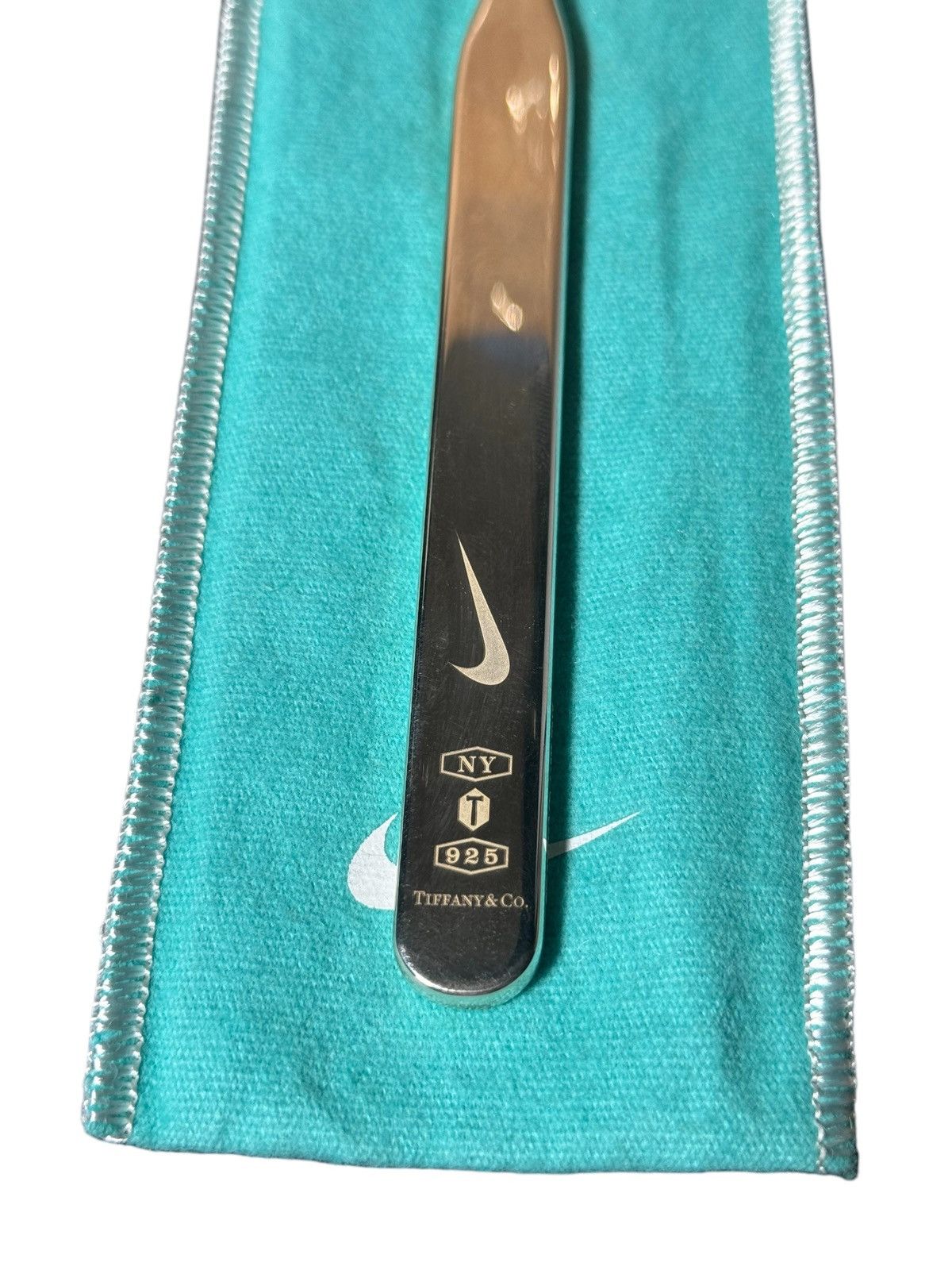 Nike × Tiffany & Co. Tiffany & Co. Nike Sterling Silver Shoe Brush Rare Limited Size ONE SIZE - 8 Thumbnail