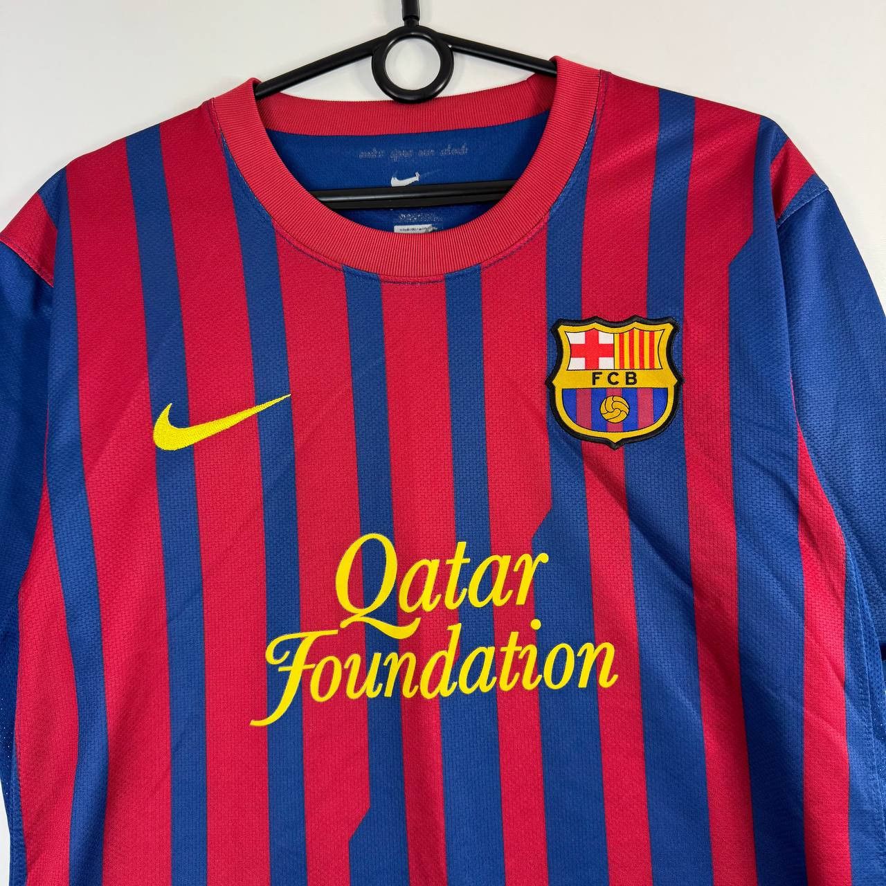 Nike Nike FC Barcelona 2011 2012 Jersey 419877-486 Mens Size M Size US M / EU 48-50 / 2 - 2 Thumbnail