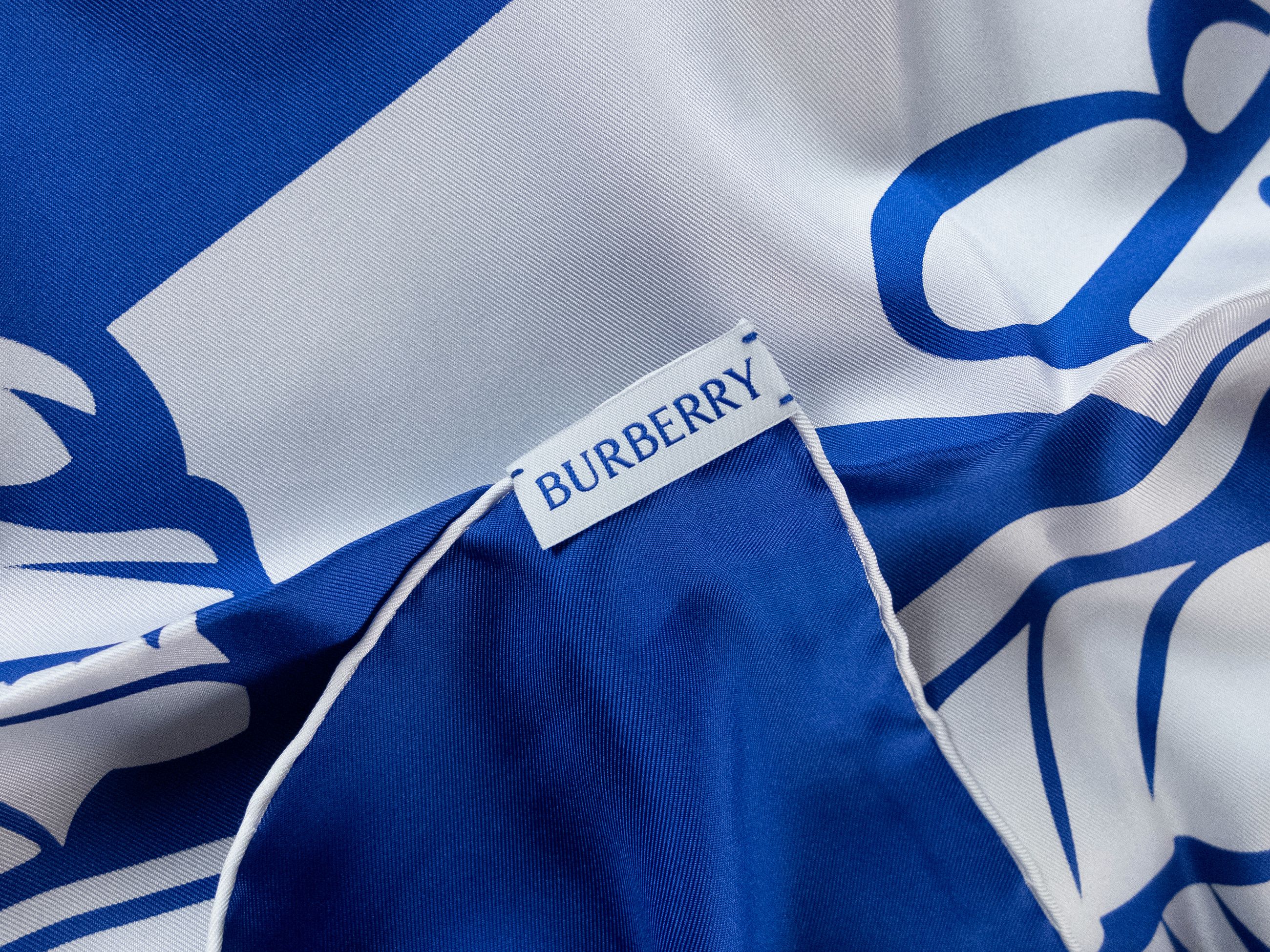 Burberry BURBERRY blue white knight logo print rectangle silk scarf Size ONE SIZE - 9 Thumbnail