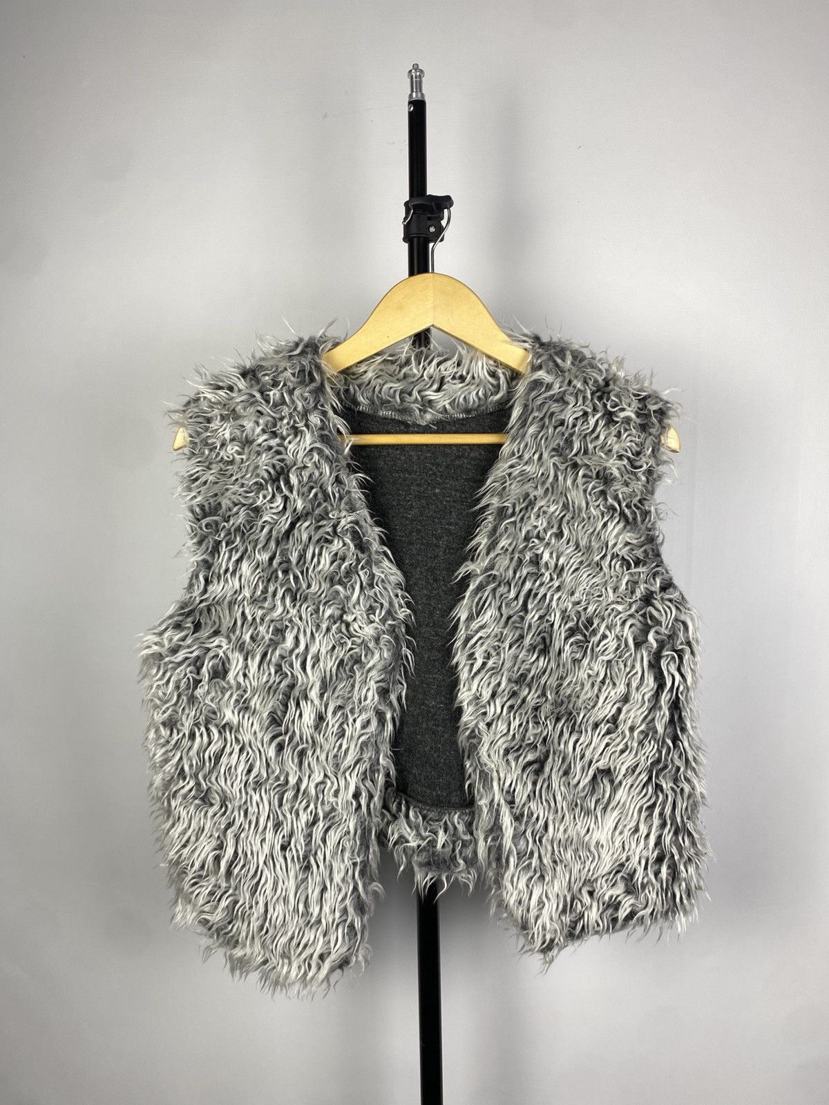 Japanese Brand × Vintage 🔥 RARE 🔥 Vintage Super Mohair Faux Fur Vest y2k Size S / US 4 / IT 40 - 1 Thumbnail