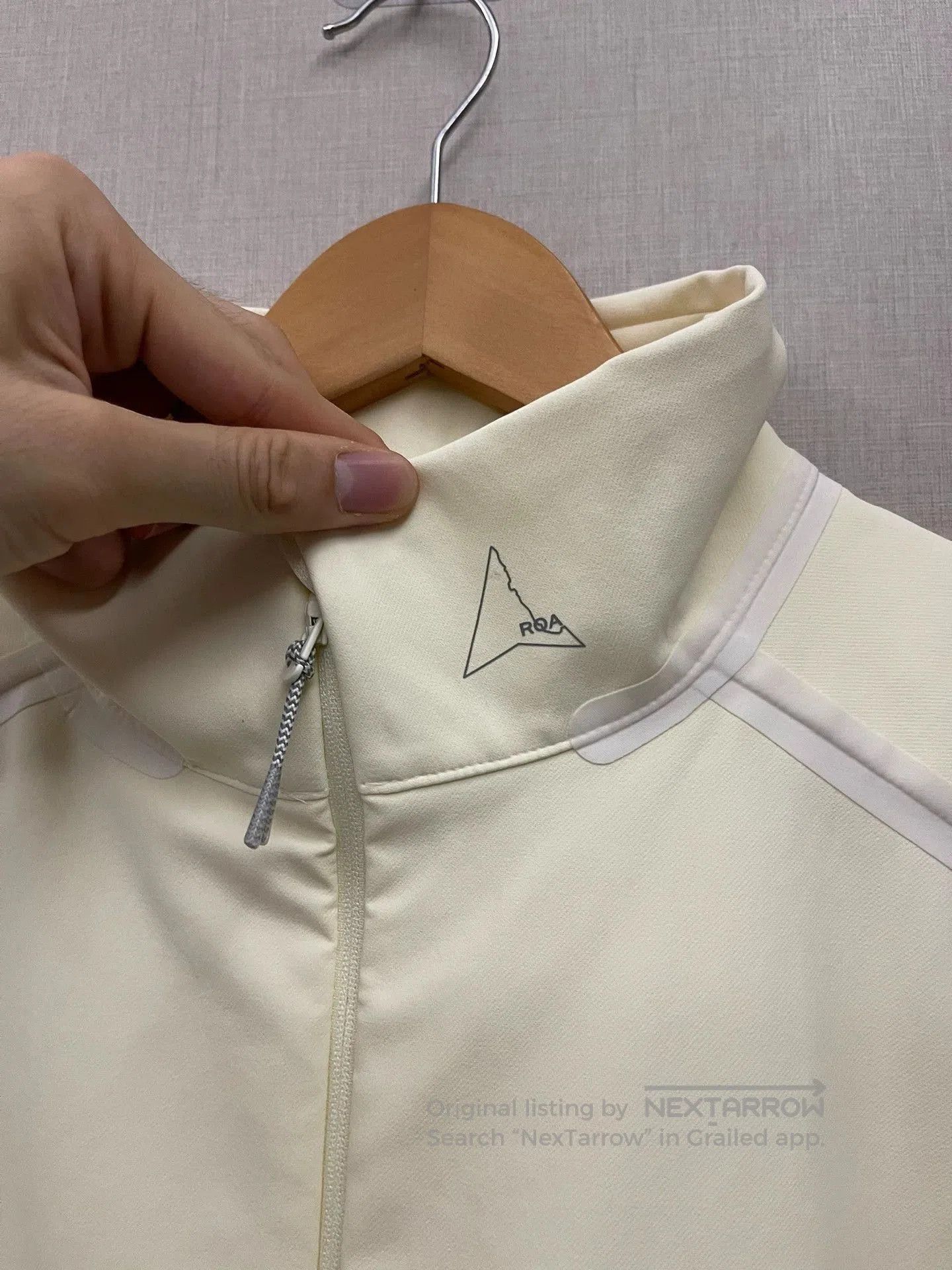 ROA Beige XL Lightweight Zip-Up Jacket. Size US XL / EU 56 / 4 - 3 Thumbnail