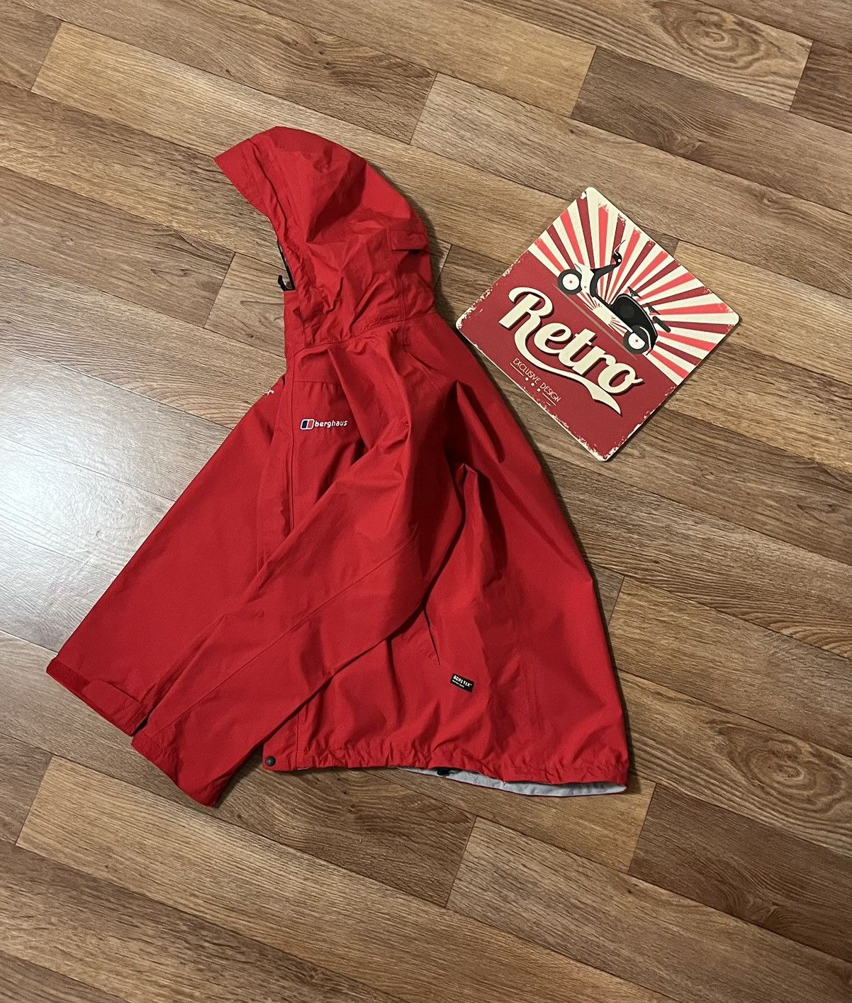 Berghaus Vintage Berghaus Gore-Tex Paclite Shell Jacket Size US S / EU 44-46 / 1 - 2 Thumbnail
