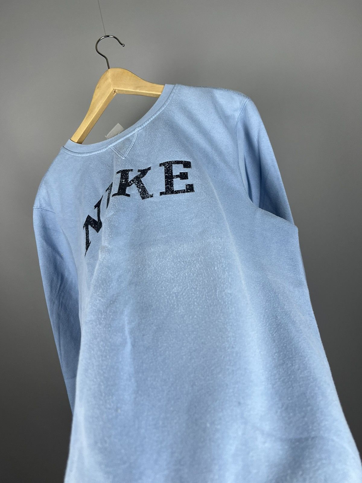 Nike Nike Vintage Sweatshirt Big Logo Swoosh Crewneck 2000s Size US M / EU 48-50 / 2 - 8 Thumbnail