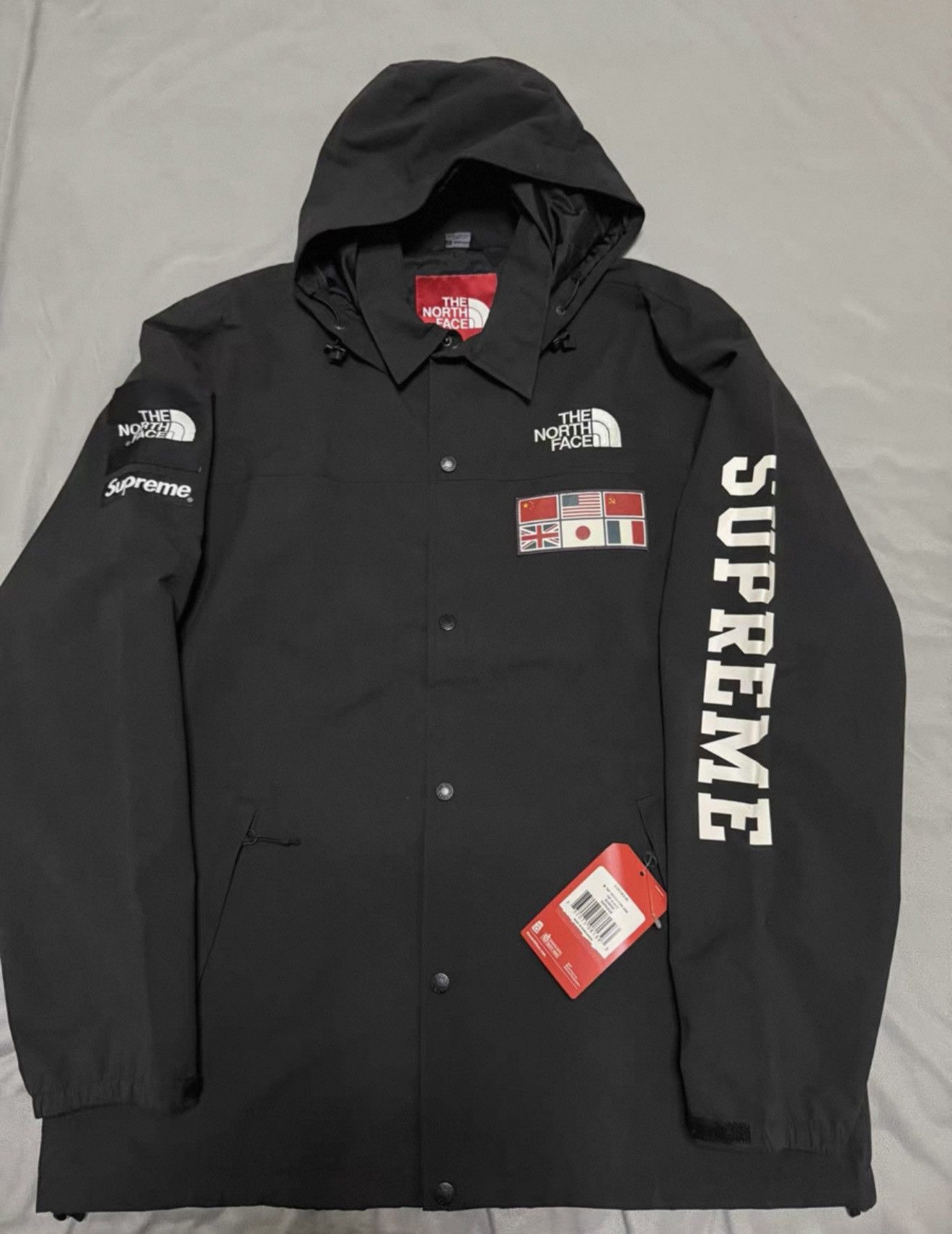 The North Face Supreme tnf 14ss north face expedition coach flag jacket Size US XL / EU 56 / 4 - 1 Thumbnail