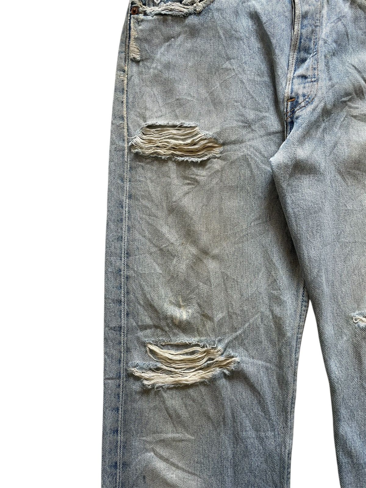 Levi's × Vintage Vintage 90s Levis 501 Thrashed Distressed Jeans Size US 30 / EU 46 - 6 Thumbnail