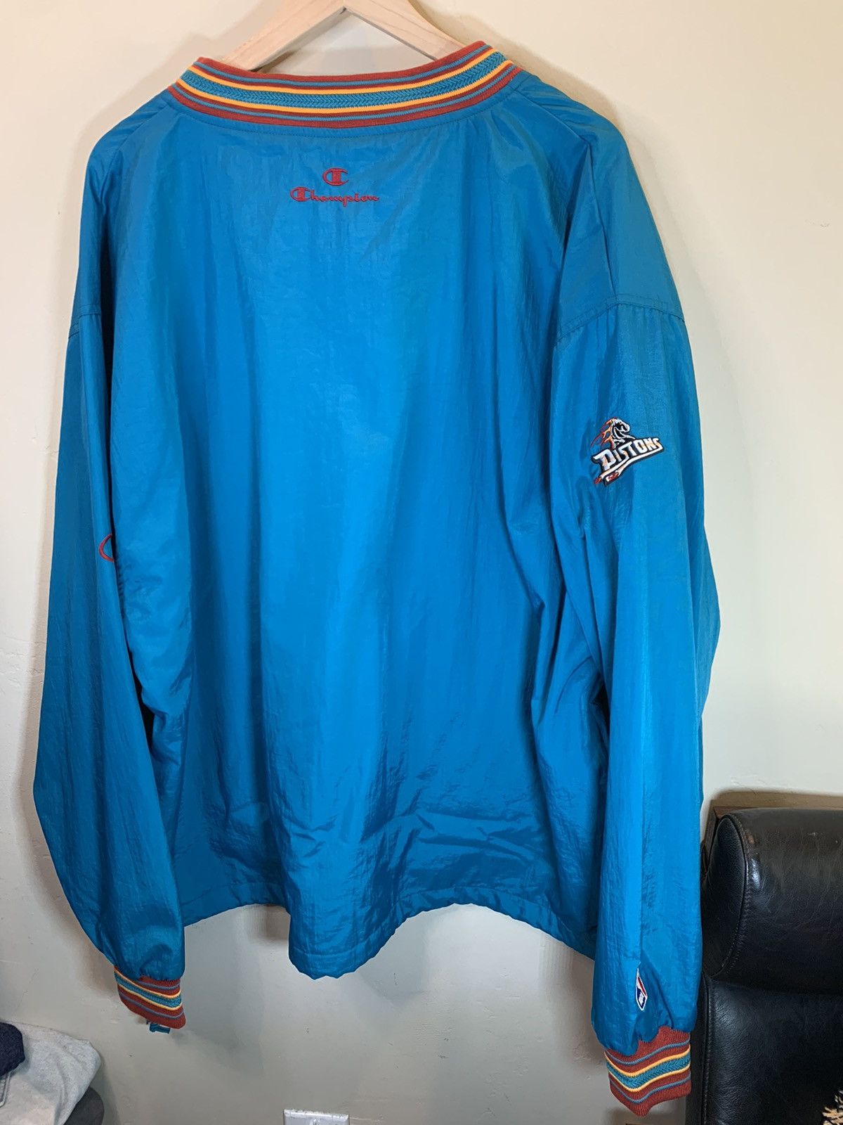 *RARE* Vintage Detroit Pistons Champion NBA Pullover Jacket