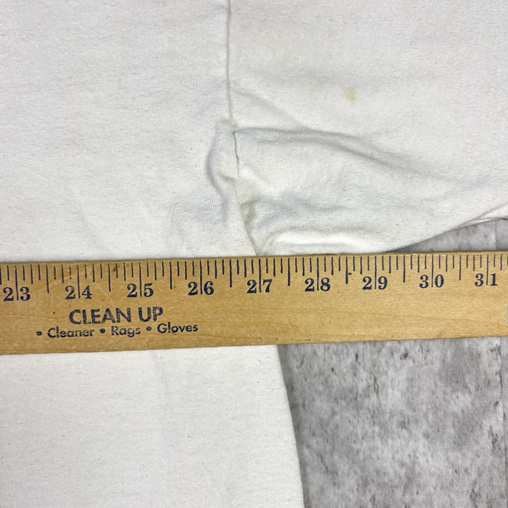 Guess VINTAGE GUESS T SHIRT White Oversized XL 90s Distressed Worn Crew Neck Short Sleeve Men Size US XL / EU 56 / 4 - 4 Thumbnail